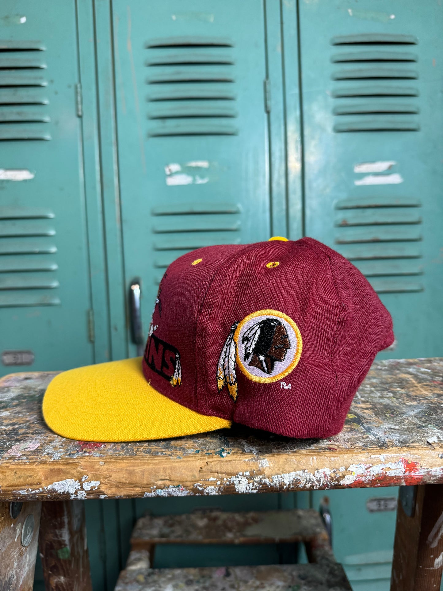 90’s Washington Redskins x Taz Vintage Multi Logo NFL Snapback Hat (OSFA)