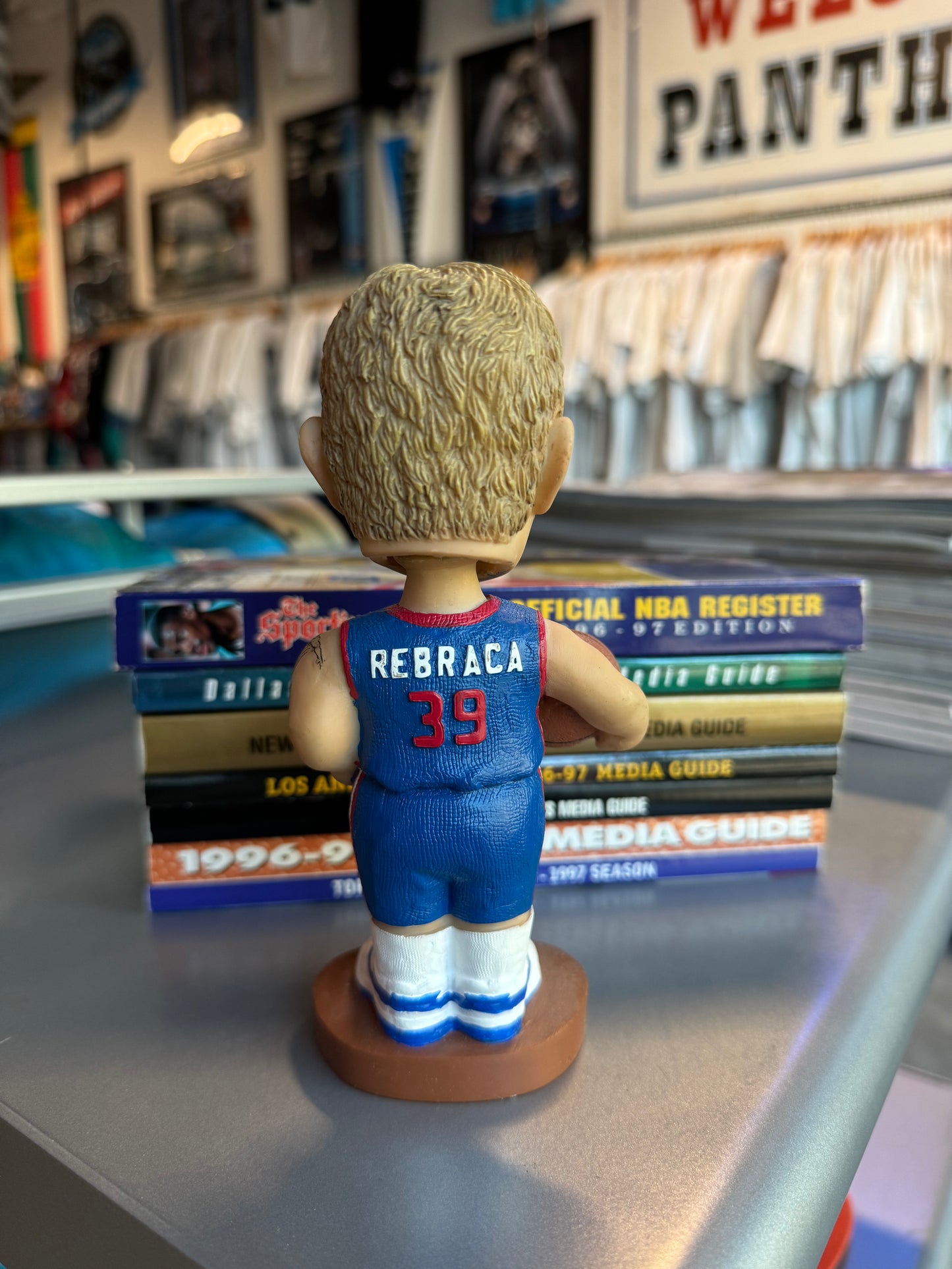 00’s Detroit Pistons Zeljko Rebraca x Detroit Free Press Marathon Vintage NBA Bobblehead