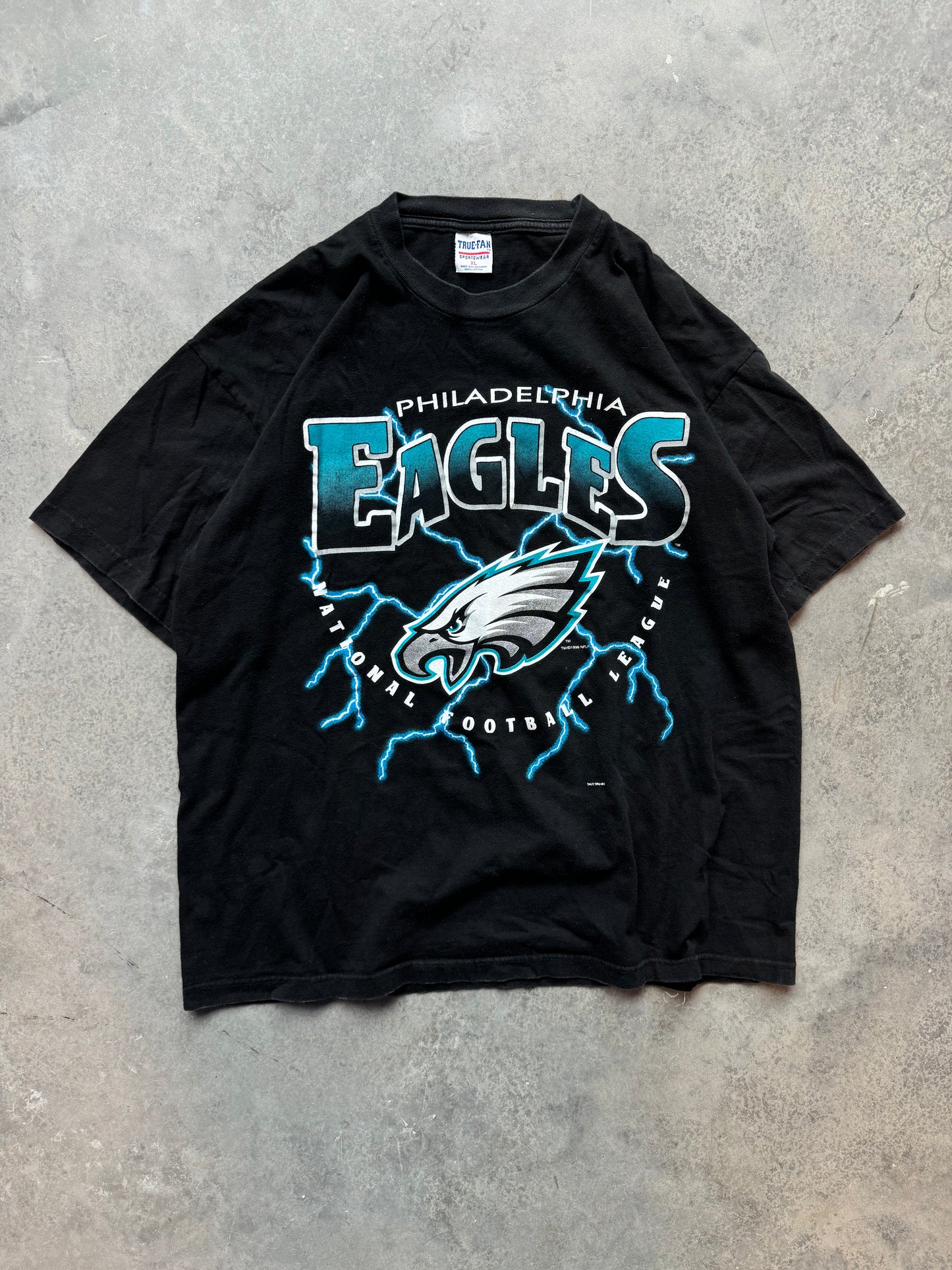 1996 Philadelphia Eagles Vintage Lightning Print NFL Big Logo Tee (XL)