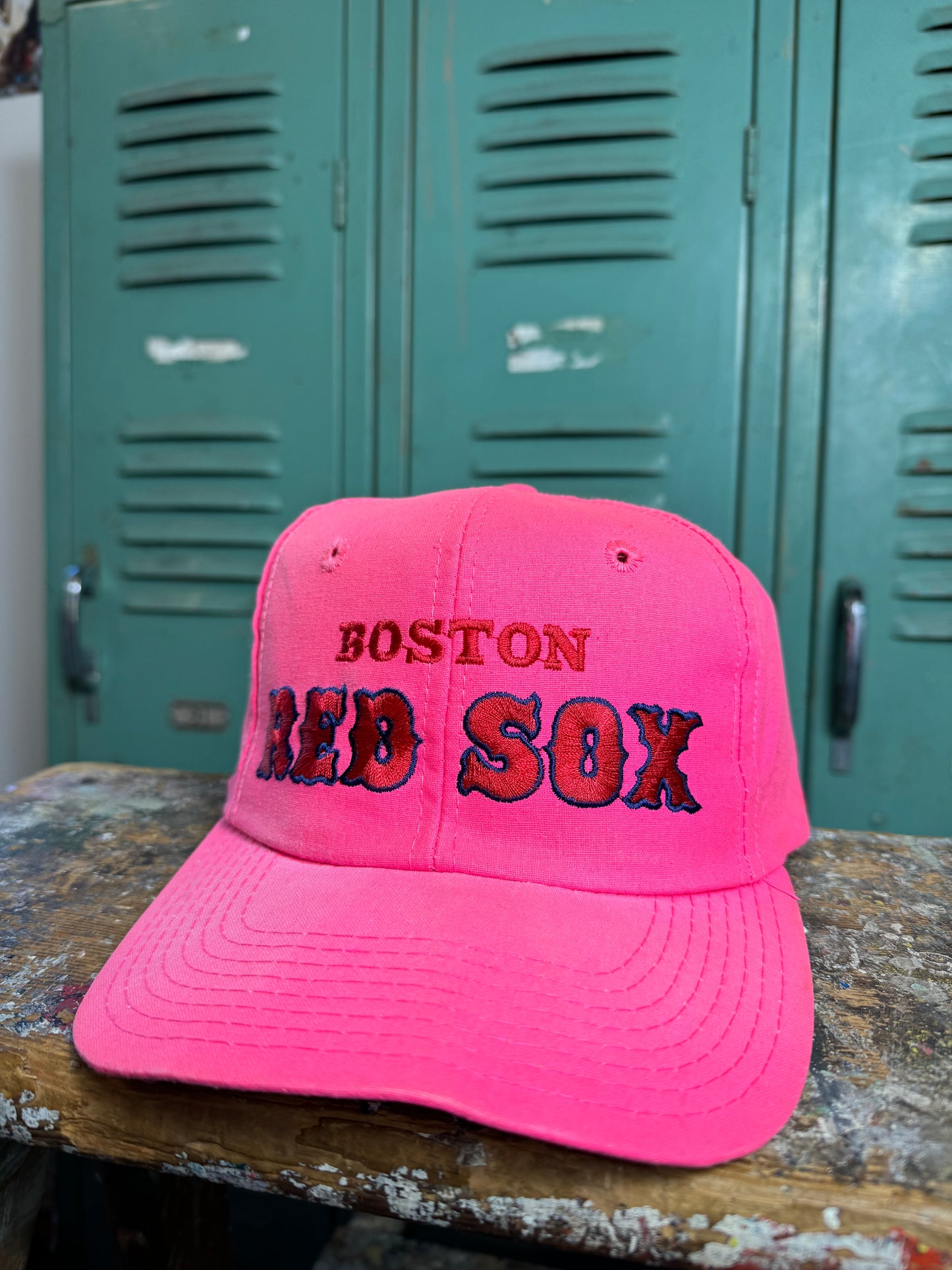 90’s Boston Red Sox Vintage Twins Enterprises Pink MLB Snapback Hat (OSFA)