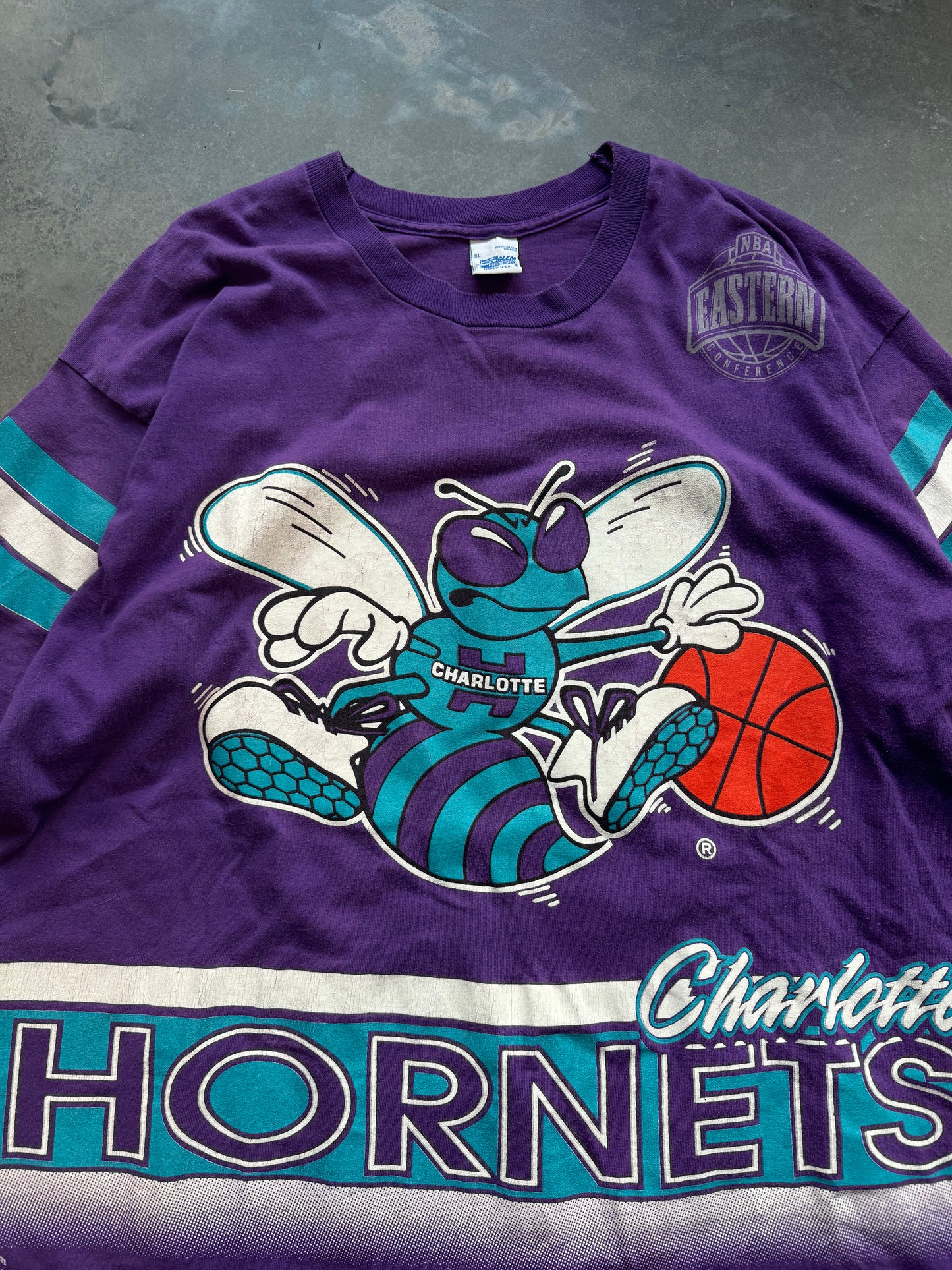 90’s Charlotte Hornets Vintage Purple Salem Sportswear Big Logo Print NBA Tee (XL)