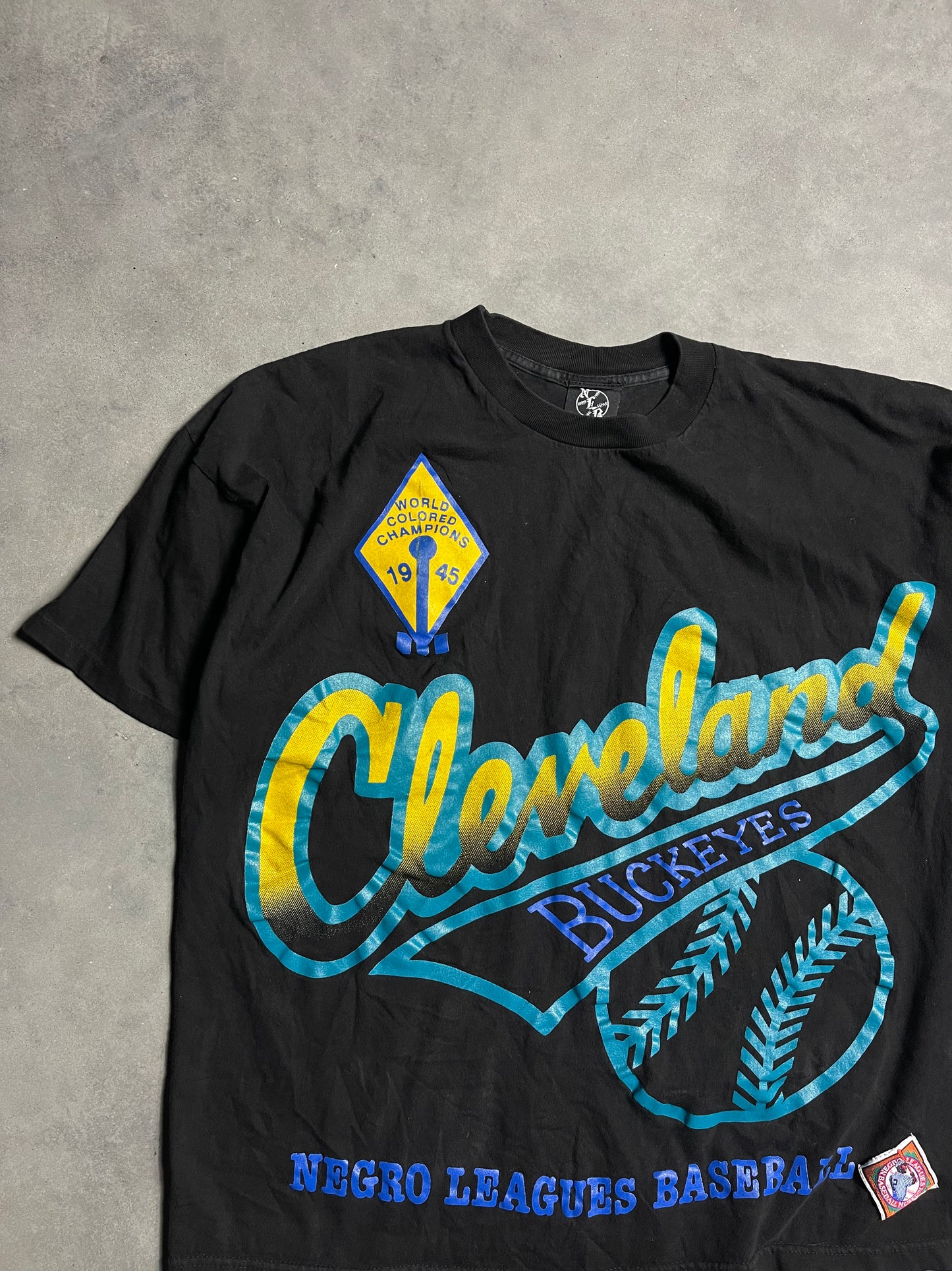 90’s Cleveland Buckeyes Vintage Negro League Baseball Tee (Large)
