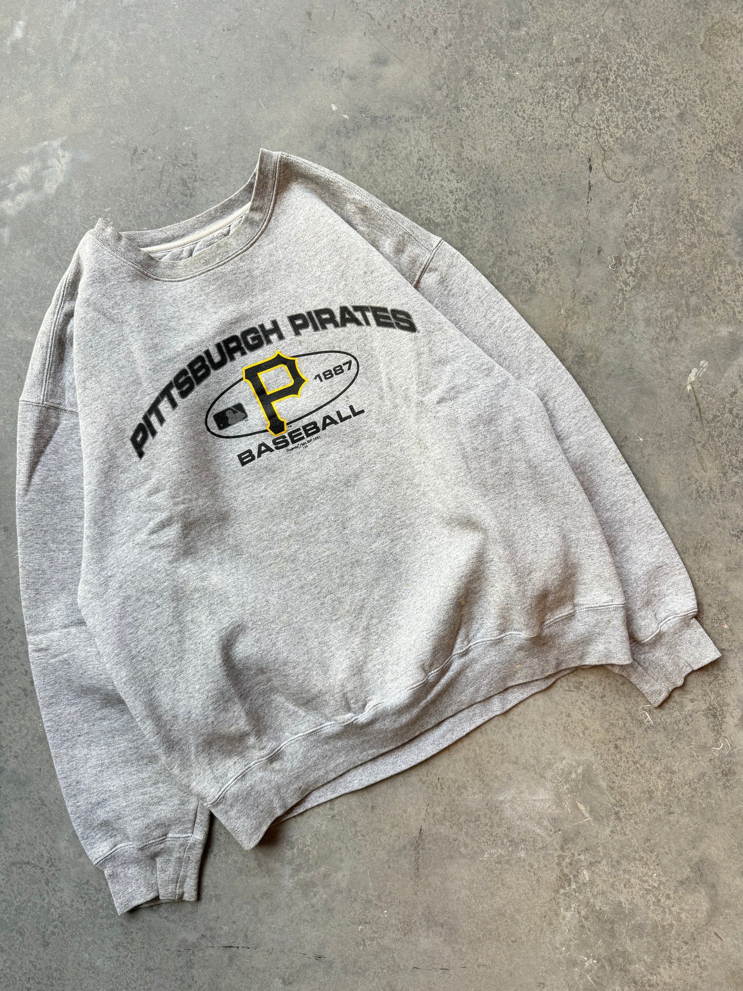 2001 Pittsburgh Pirates Vintage Grey Majestic Heavyweight MLB Crewneck (Large)