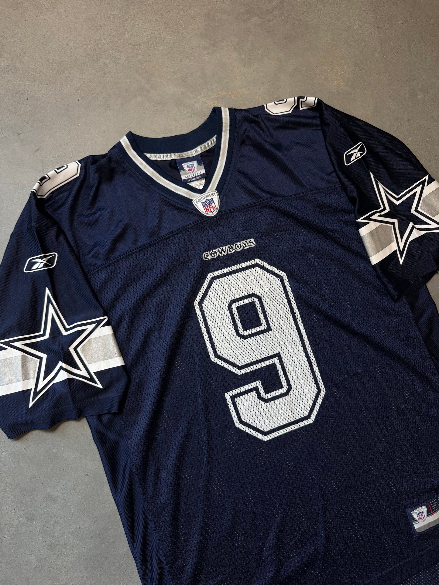 00’s Dallas Cowboys Tony Romo Vintage Reebok NFL Jersey (Large)