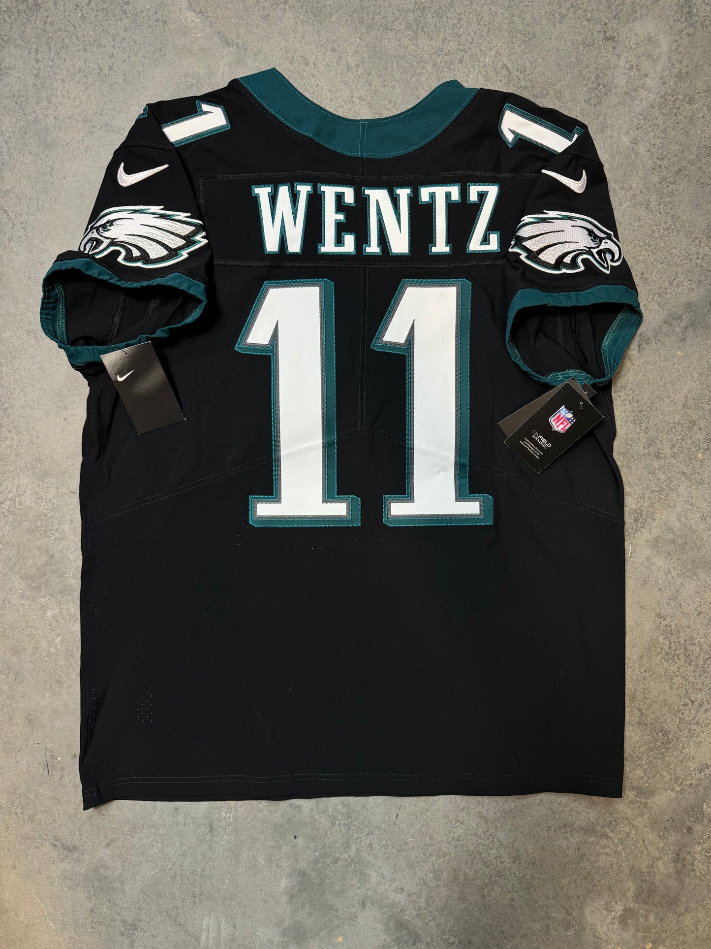 2019 Philadelphia Eagles Carson Wentz Black Alternate Nike Vapor Elite Authentic NFL Jersey - Deadstock (52/XXL)