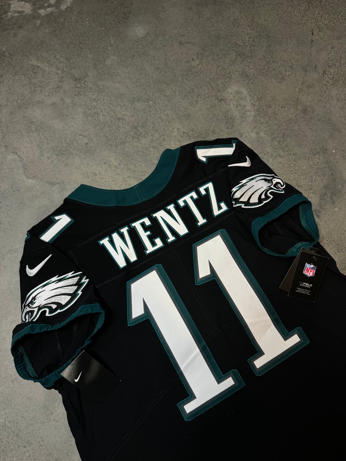 2019 Philadelphia Eagles Carson Wentz Black Alternate Nike Vapor Elite Authentic NFL Jersey - Deadstock (52/XXL)