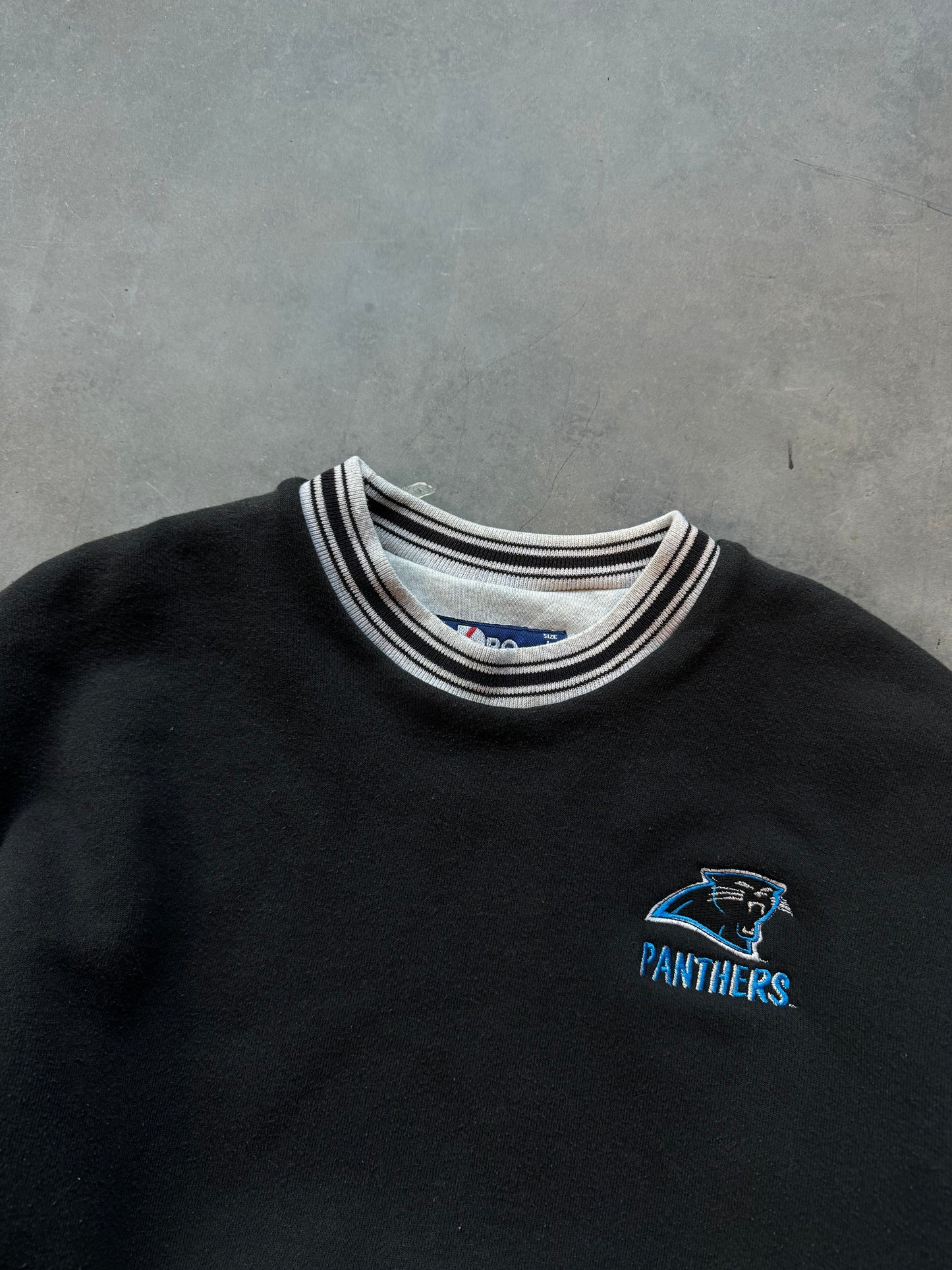 90’s Carolina Panthers Vintage Black Pro Player Ultra Heavyweight Embroidered NFL Crewneck (Medium)