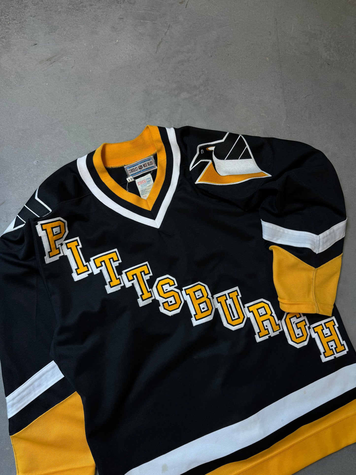 90’s Pittsburgh Penguins Vintage CCM Authentic NHL Hockey Jersey (44/Medium)