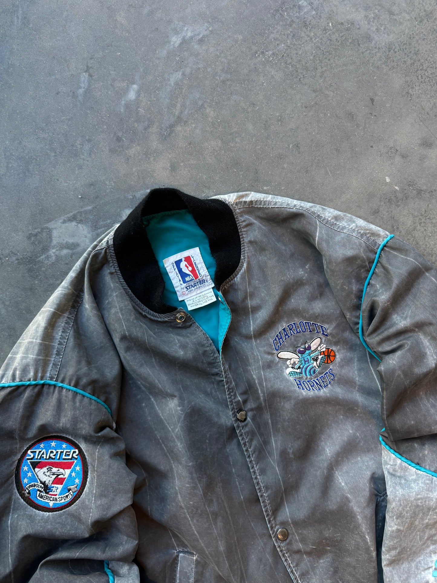 90’s Charlotte Hornets Vintage Grey Stone Washed Nylon Starter NBA Eagle Crest Satin Jacket (Large)