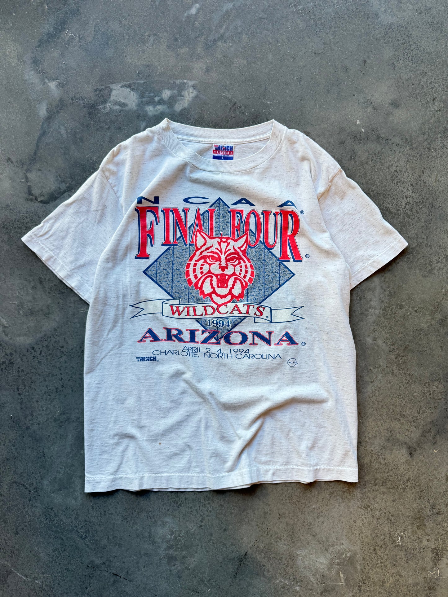 1994 Charlotte NCAA Final Four Arizona Wildcats Vintage College Basketball Tee (Large)