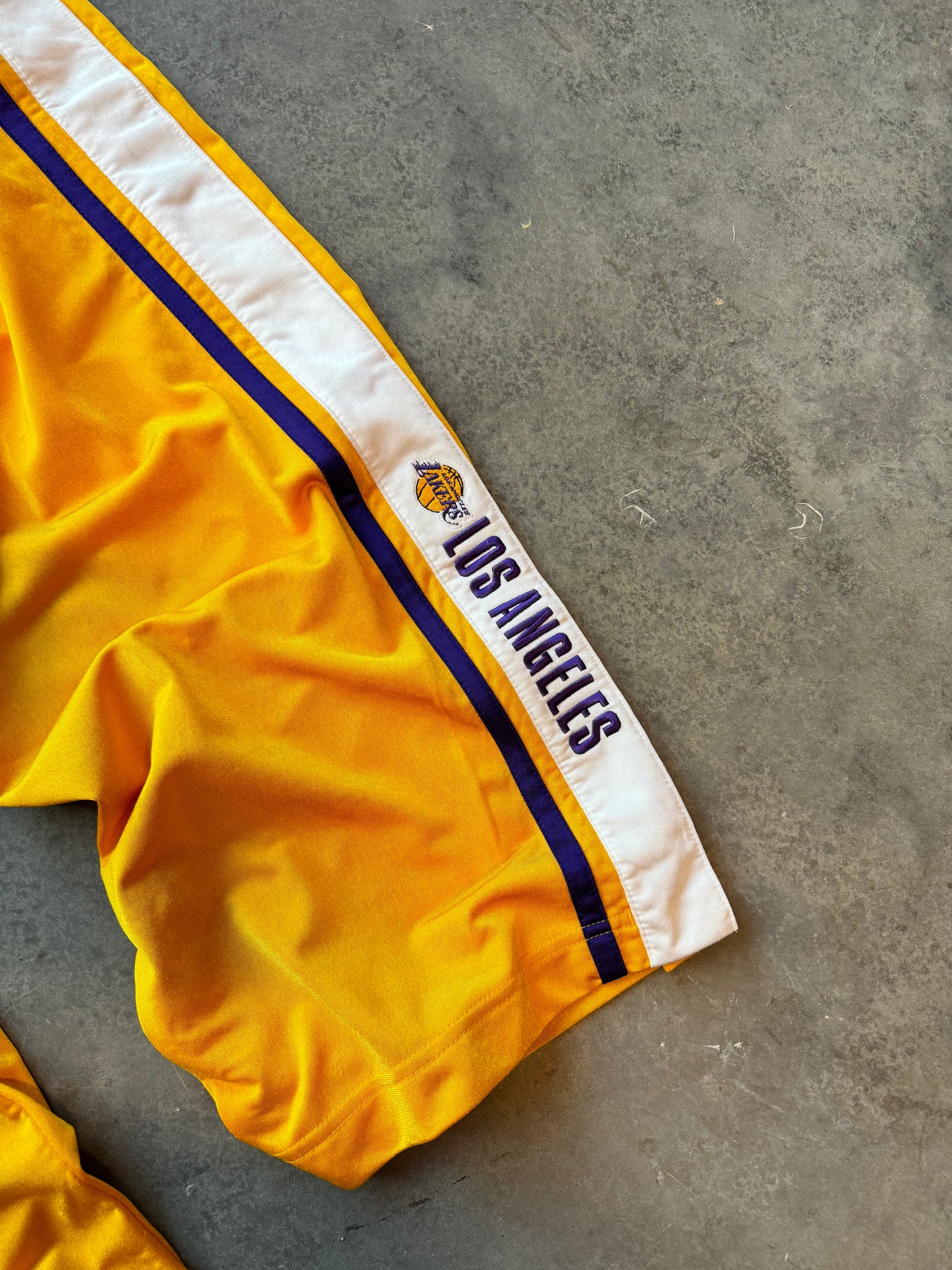 00’s Los Angeles Lakers Vintage Nike Team Sports Gold/Purple Full Snap Tearaway Warm Up NBA Pants (XXL)