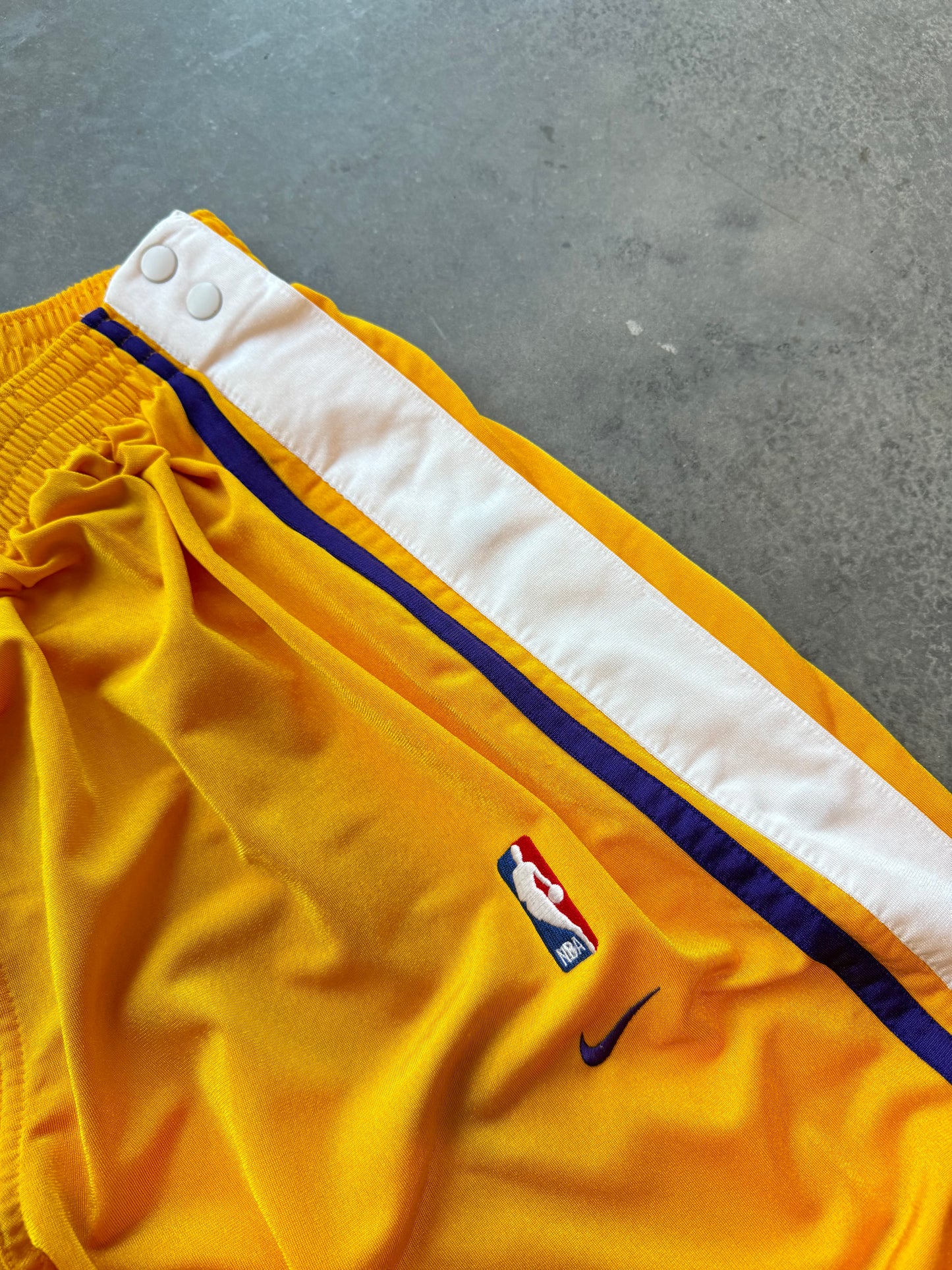 00’s Los Angeles Lakers Vintage Nike Team Sports Gold/Purple Full Snap Tearaway Warm Up NBA Pants (XXL)