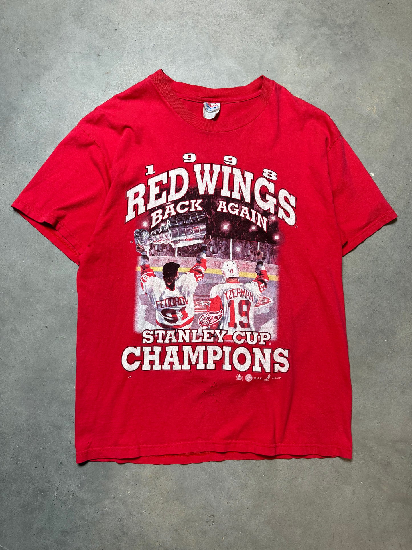 1998 Detroit Red Wings Stanley Cup Champions Vintage NHL Tee (Large)