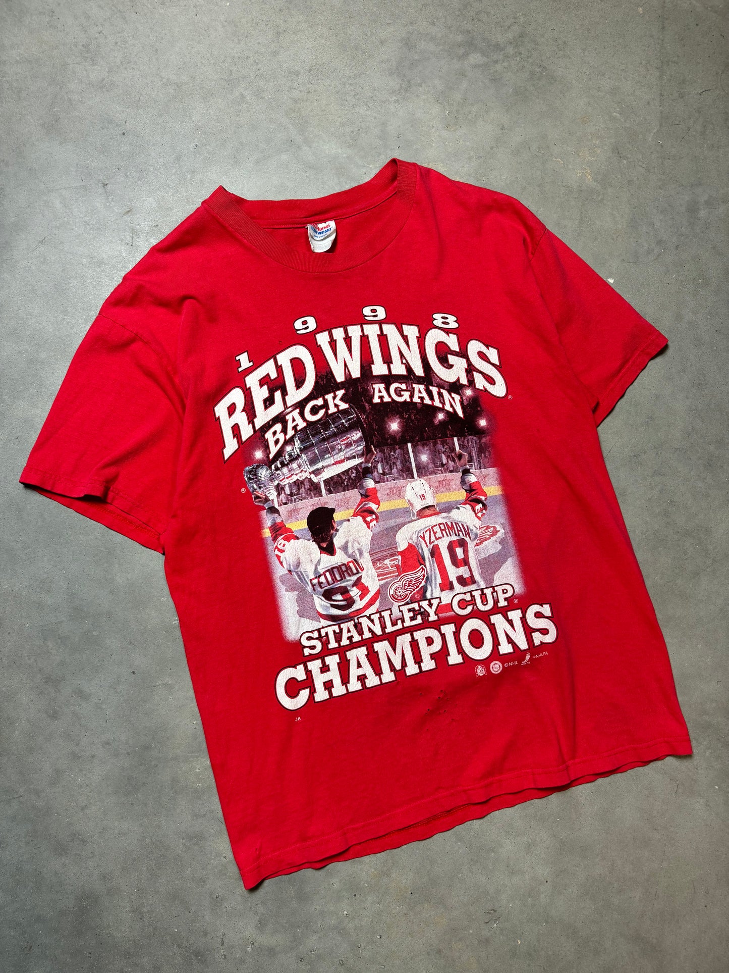 1998 Detroit Red Wings Stanley Cup Champions Vintage NHL Tee (Large)