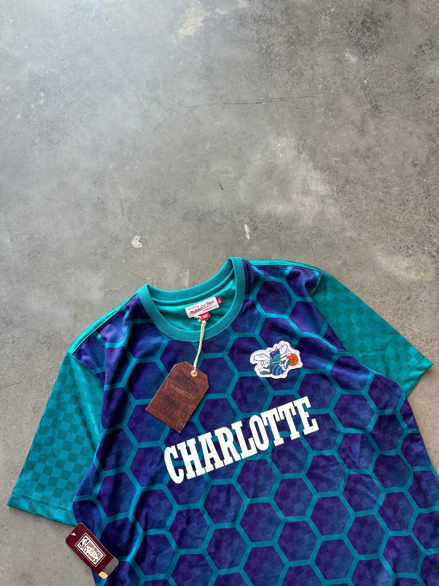 Charlotte Hornets Mitchell & Ness Honey Comb Print Sublimated Soccer Style NBA Jersey - Deadstock (XXL)