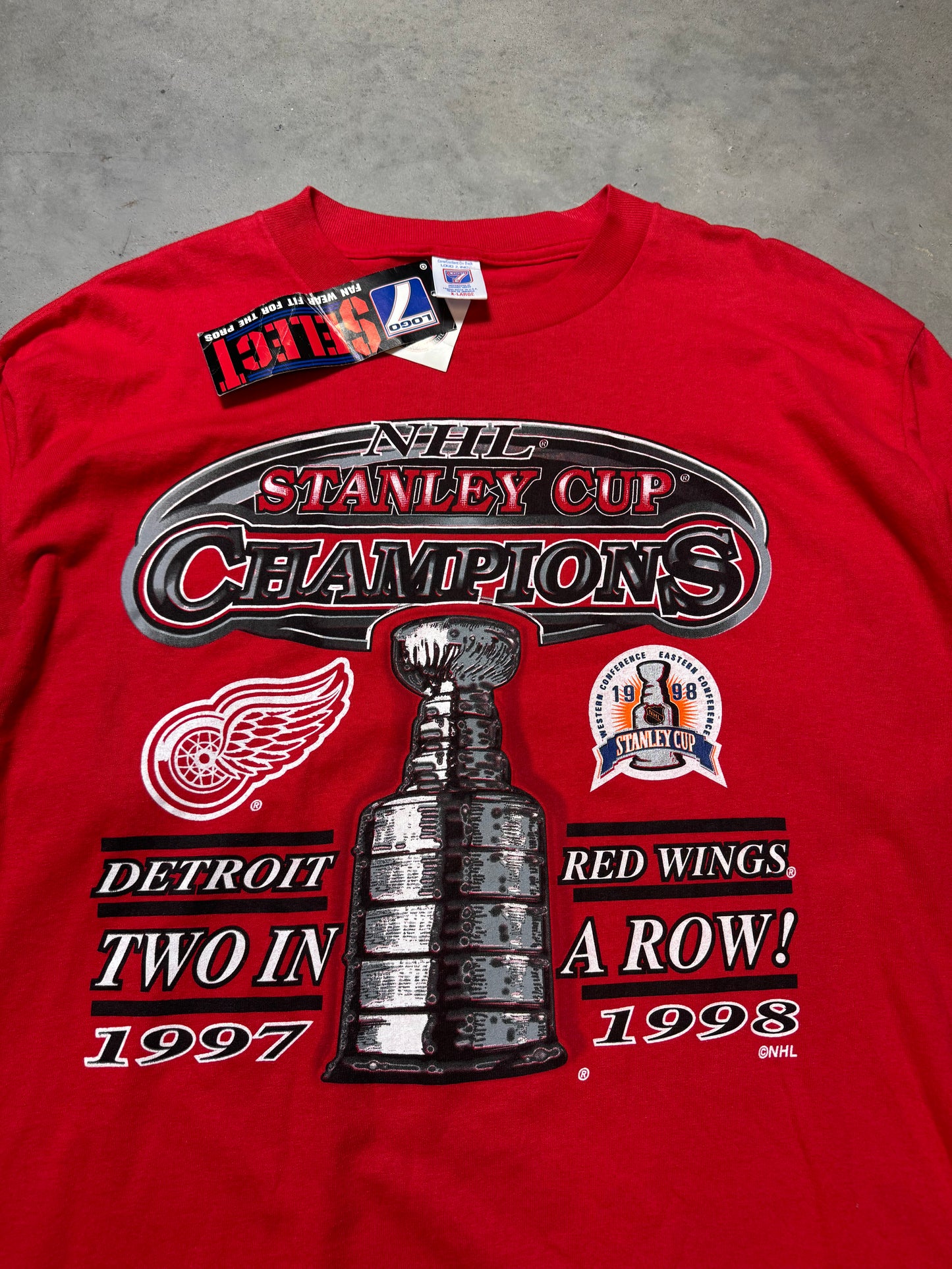 1998 Detroit Red Wings Vintage Back to Back NHL Stanley Cup Champions Tee - Deadstock (XL)