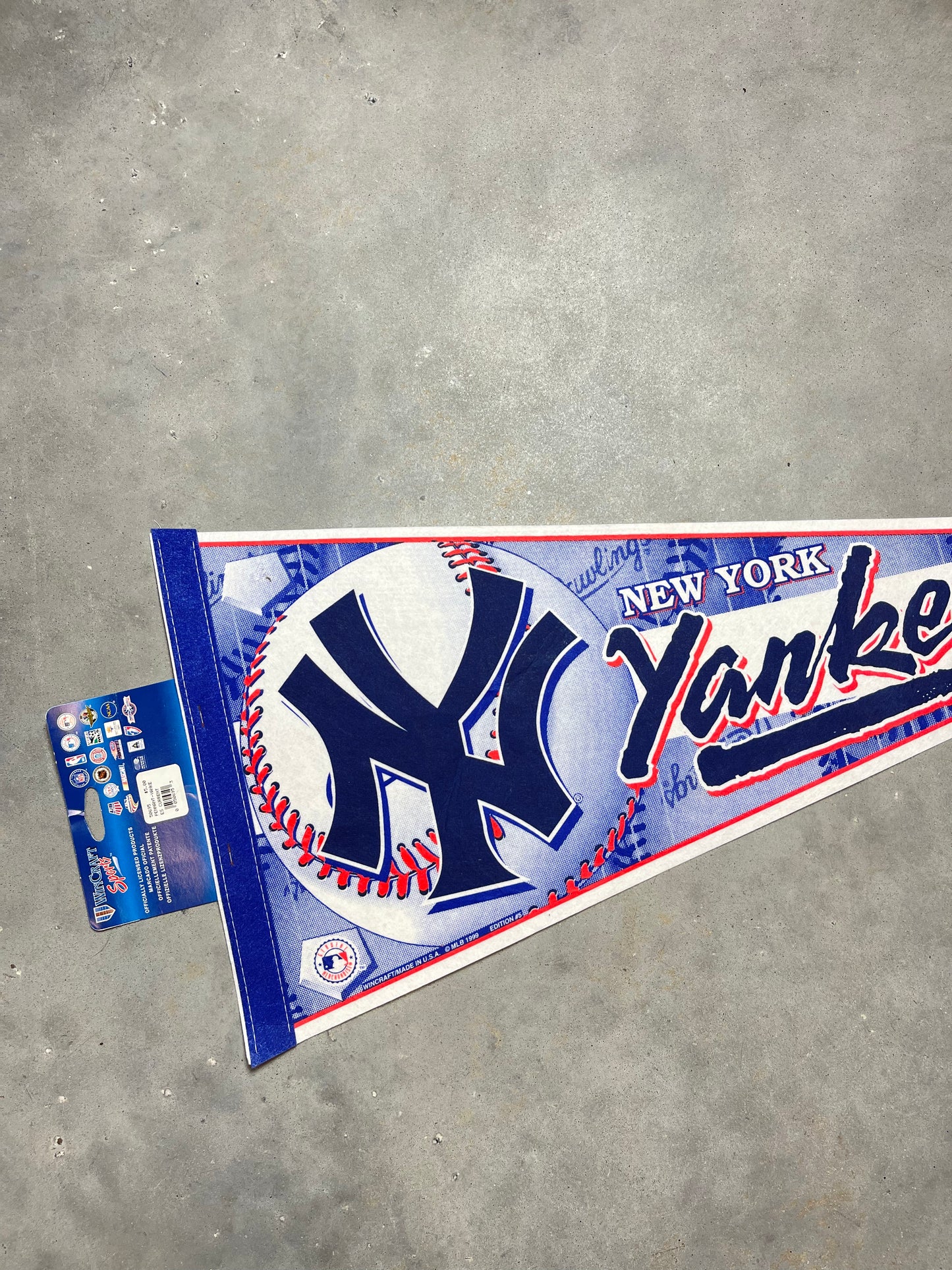 1999 New York Yankees Vintage MLB Baseball Pennant