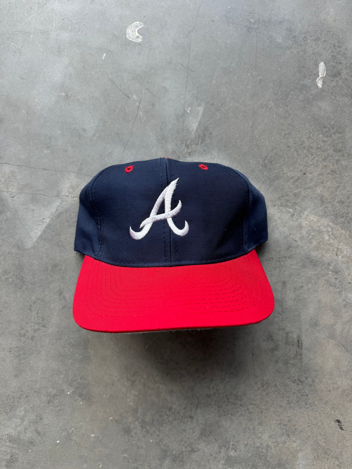 90’s Atlanta Braves Vintage Navy Blue Logo 7 MLB Snapback Hat (OSFA)