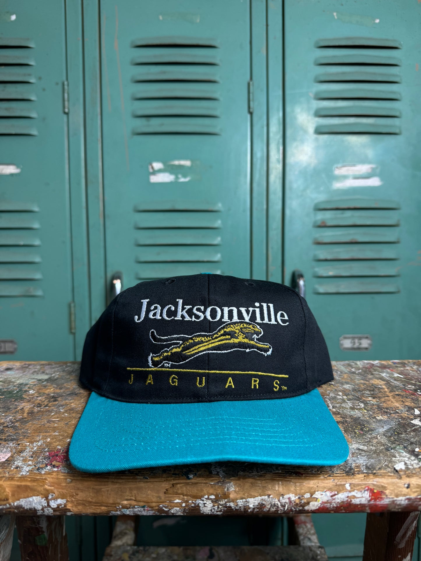 90’s Jacksonville Jaguars Vintage Banned Logo NFL Snapback Hat (OSFA)