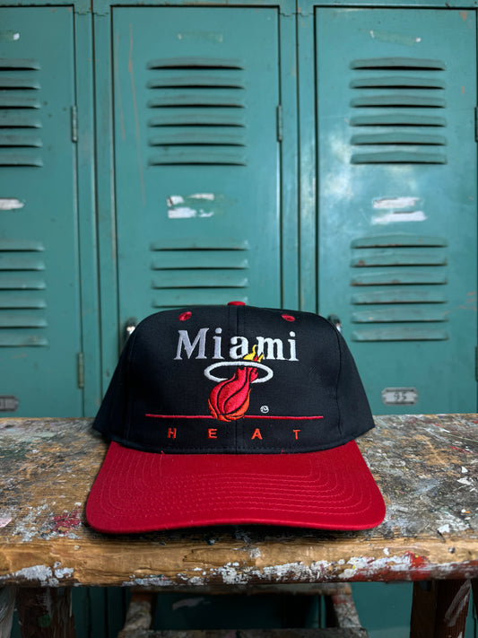 90’s Miami Heat Vintage Twins Enterprises NBA Snapback Hat (OSFA)