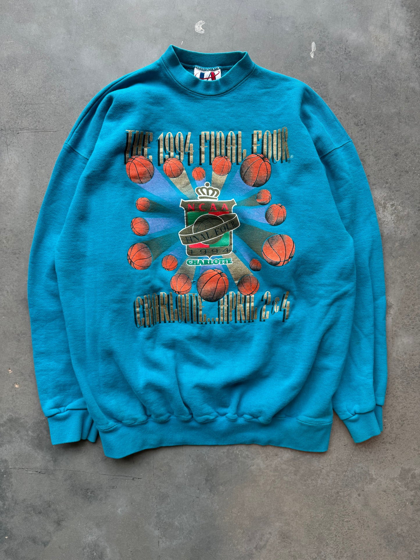 1994 Charlotte NCAA Final Four Vintage Teal Logo Athletic Heavyweight College Basketball Crewneck (XL)