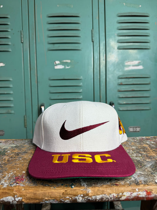 90’s USC Trojans Vintage Nike Big Swoosh College Snapback Hat (OSFA)