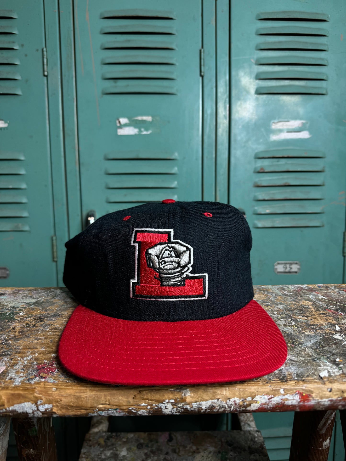 90’s Lansing Lugnuts Vintage New Era MiLB Snapback Hat (OSFA)