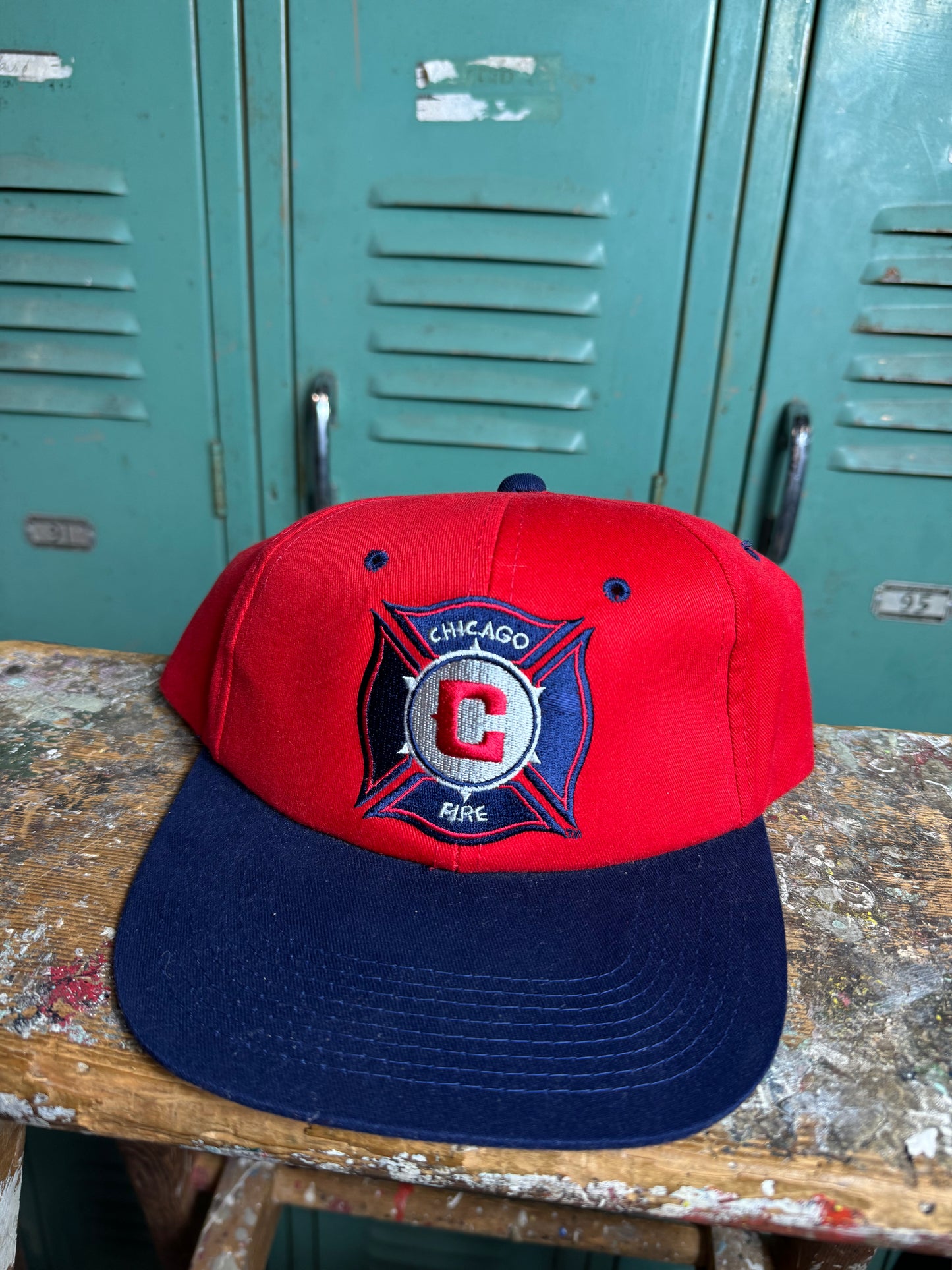 90’s Chicago Fire Vintage Majestic MLS Soccer Snapback Hat (OSFA)