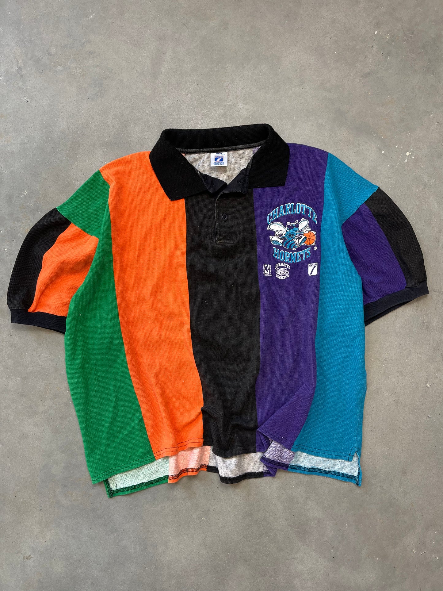 90’s Charlotte Hornets Cropped Vintage Colorblocked NBA Collard Shirt (Large)