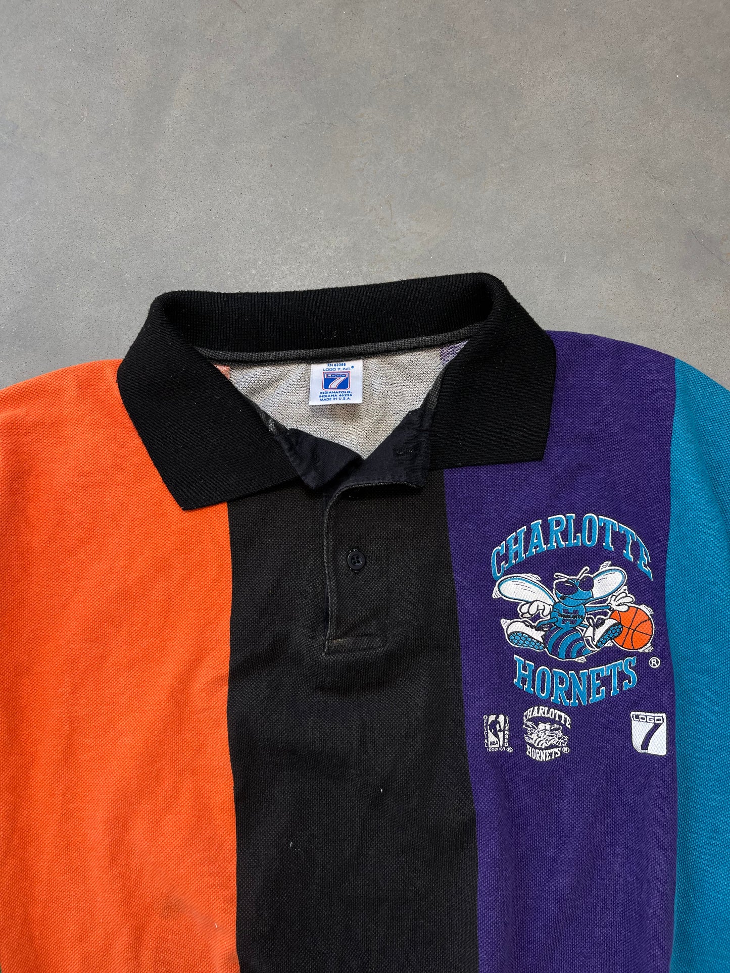 90’s Charlotte Hornets Cropped Vintage Colorblocked NBA Collard Shirt (Large)