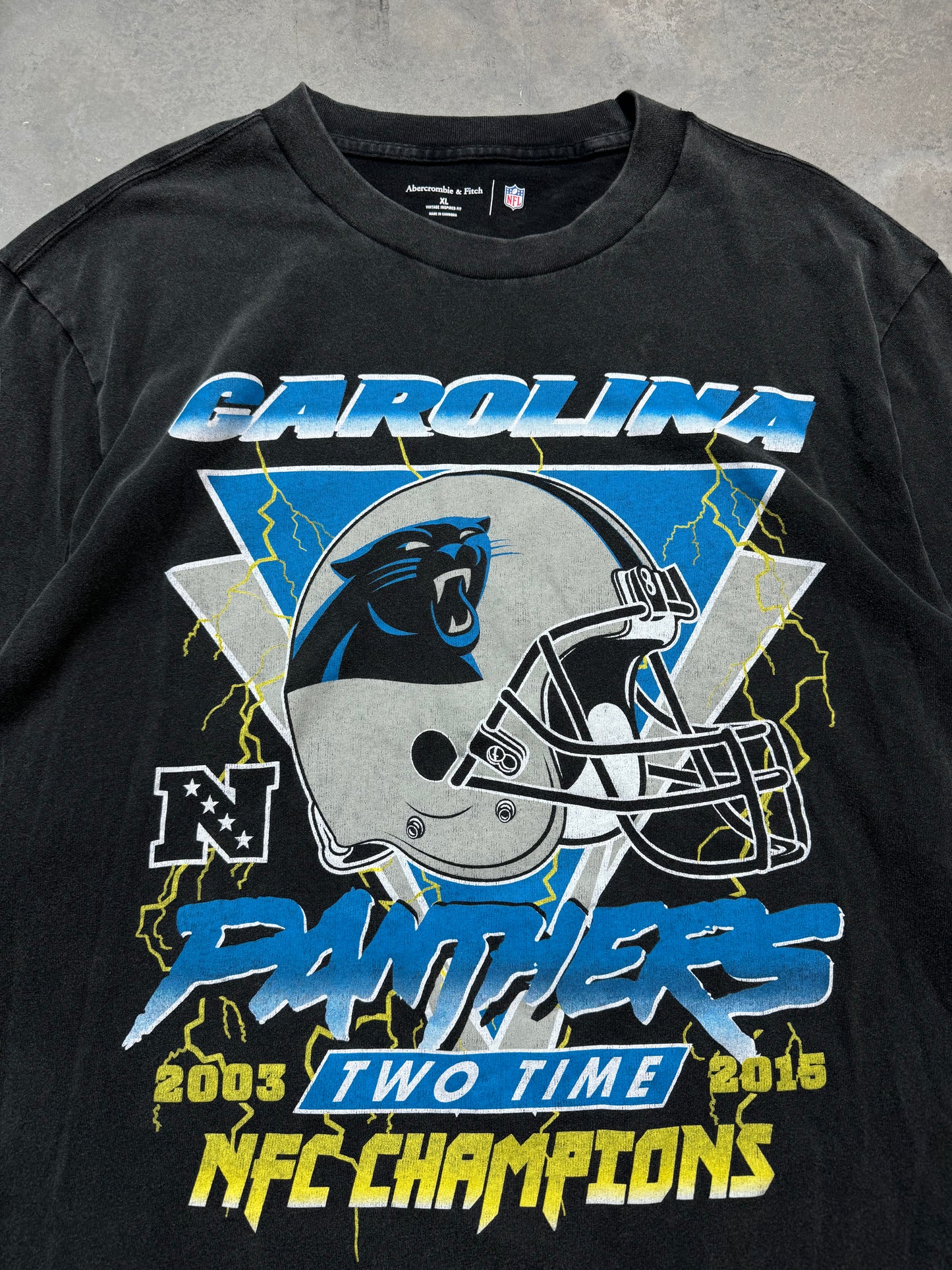 Carolina Panthers x Abercrombie & Fitch Vintage Style NFL Tee (XL)
