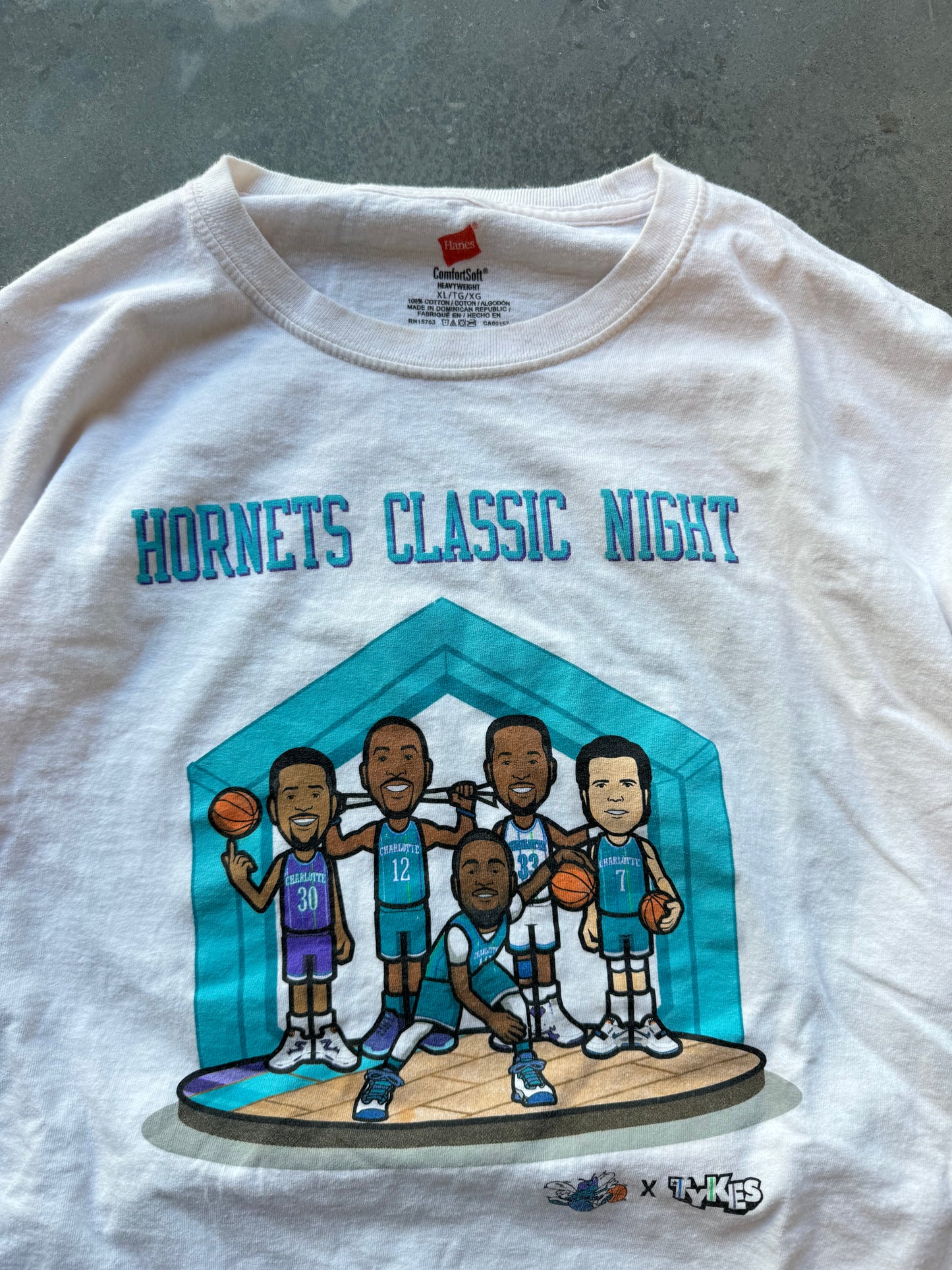 2018/2019 Charlotte Hornets Classic Night NBA Tee (XL)