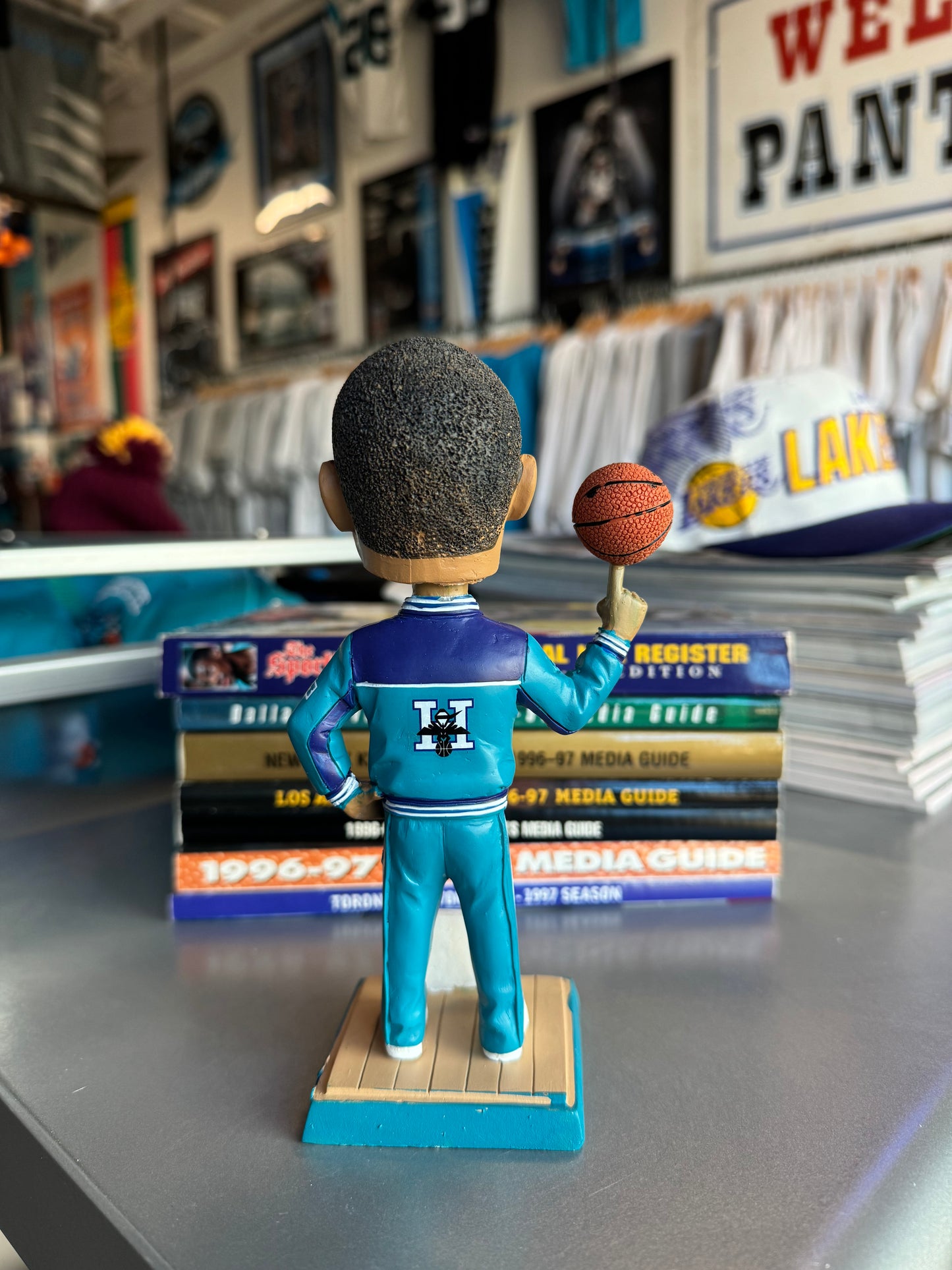 2018 Charlotte Hornets Muggsy Bogues 30th Anniversary NBA Bobblehead - Brand New In Box