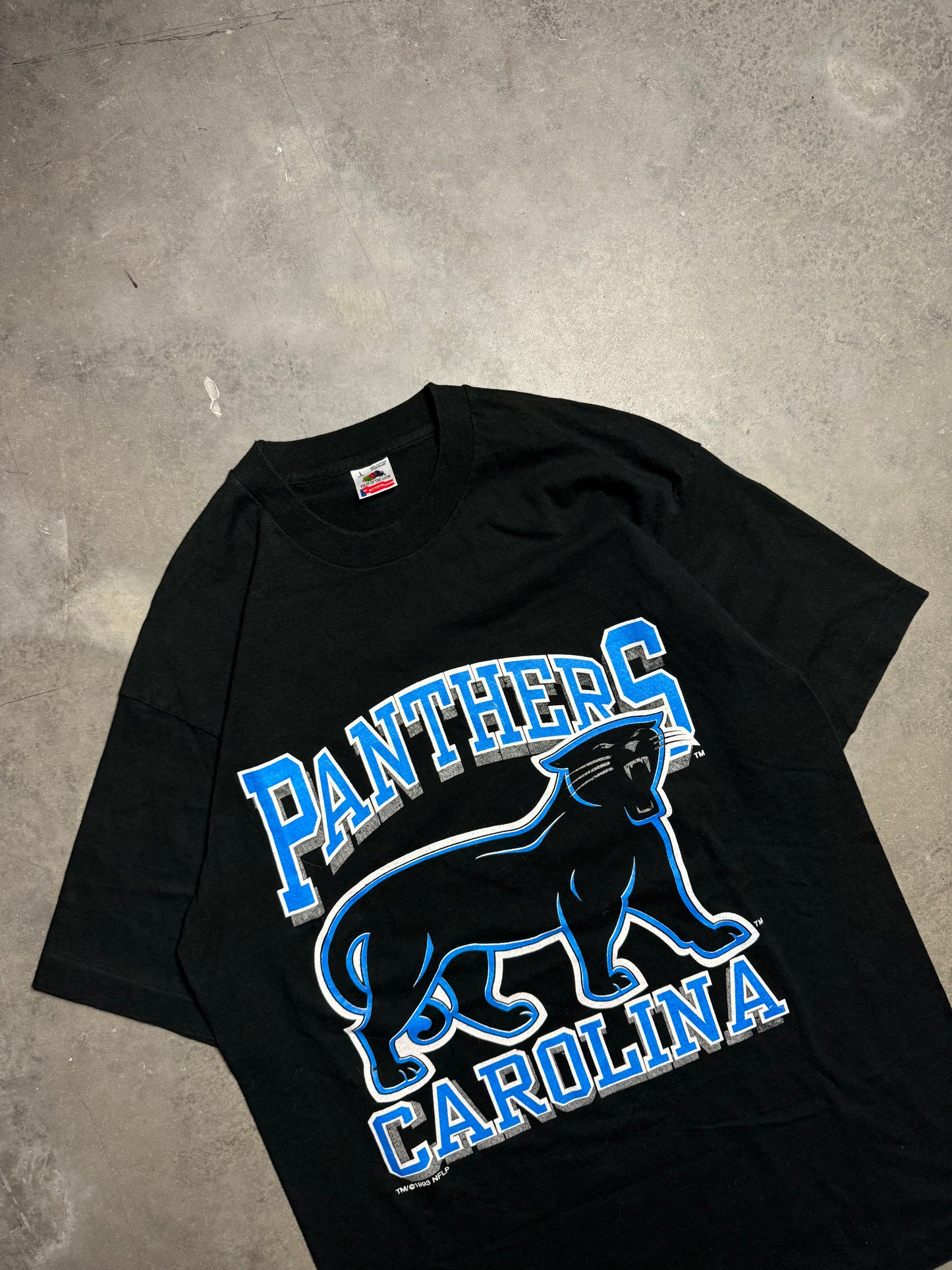 1993 Carolina Panthers Vintage Black Full Cat Alternate Logo NFL Tee (Large)