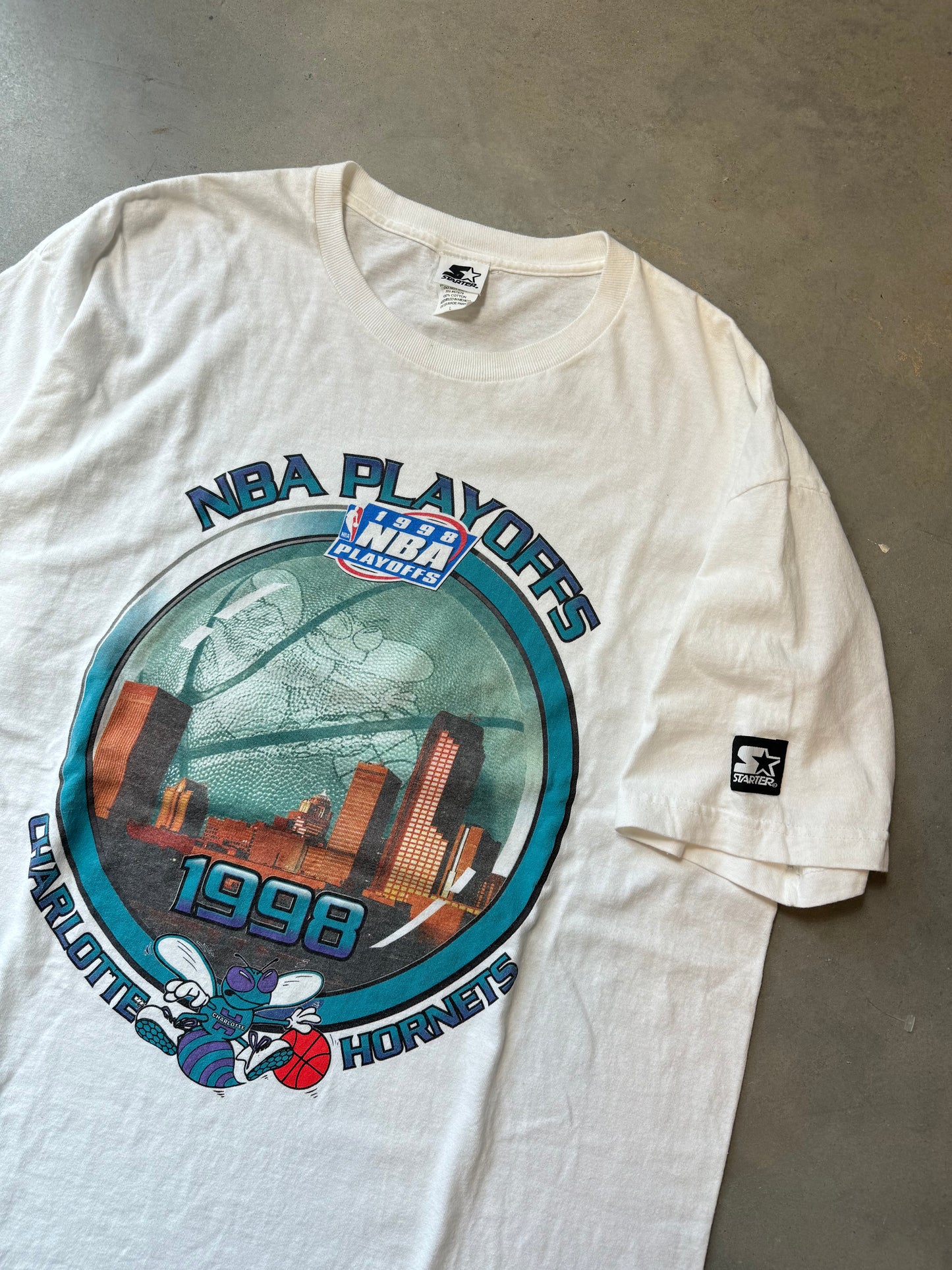 1998 Charlotte Hornets Vintage NBA Playoffs Starter NBA Tee (XL)