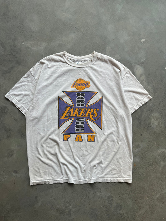 2004/2005 Los Angeles Lakers “Hard Core Lakers Fan” Vintage NBA Roster Tee (XXL)