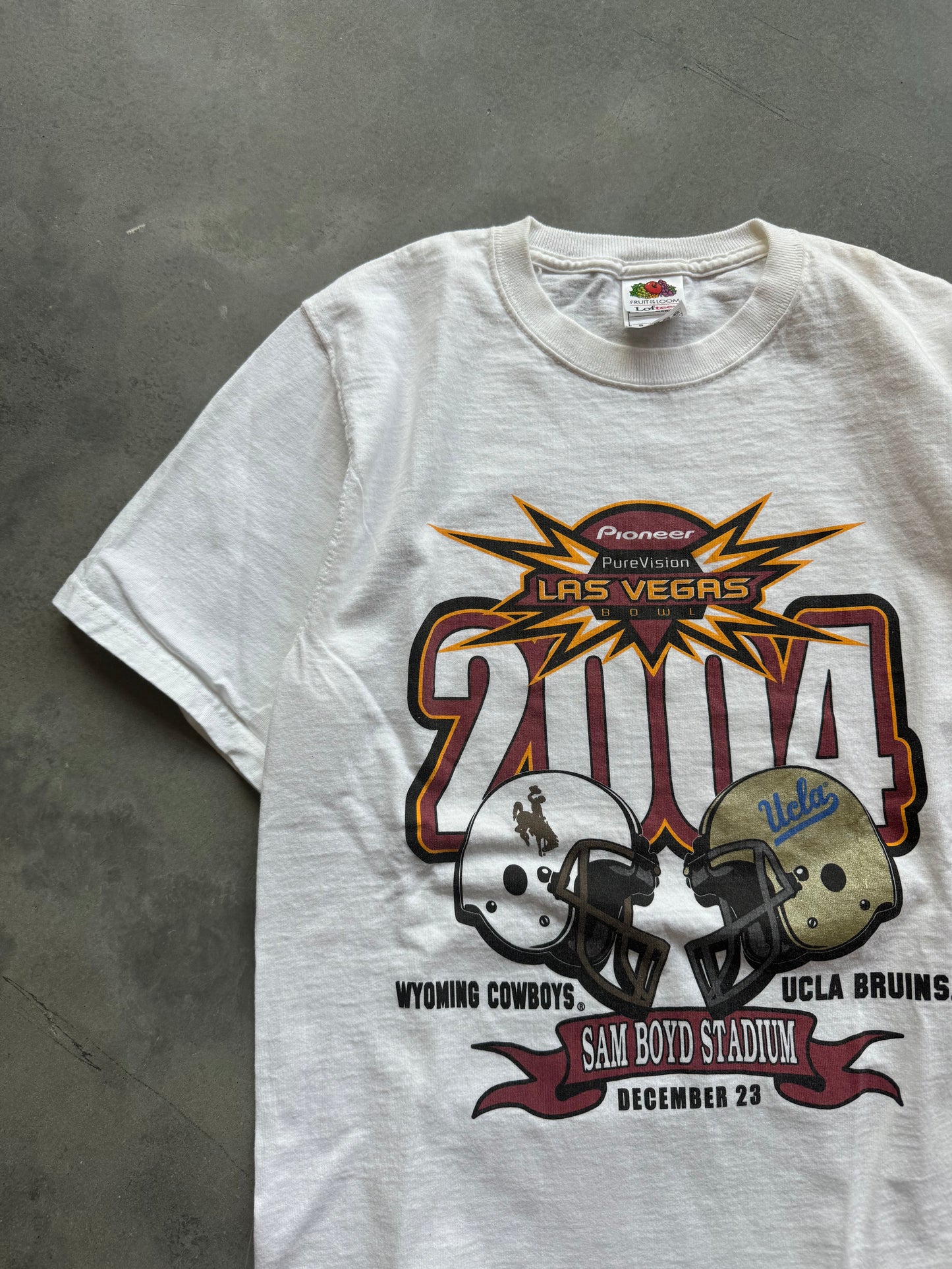 2004 Wyoming Cowboys vs. UCLA Bruins Pioneer Las Vegas Bowl Vintage College Football Tee