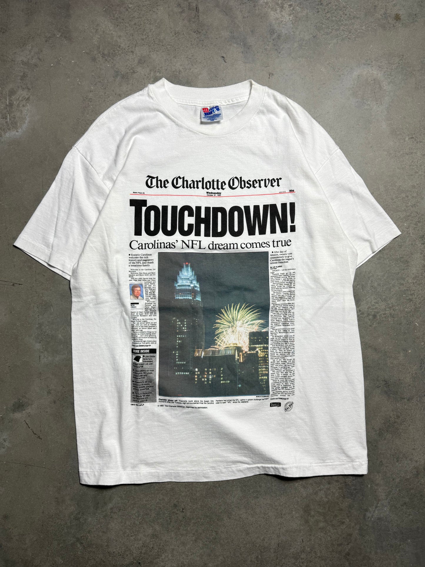 1993 Carolina Panthers “Touchdown!” Vintage Charlotte Observer Expansion Franchise Announcement NFL Newspaper Tee (Large)