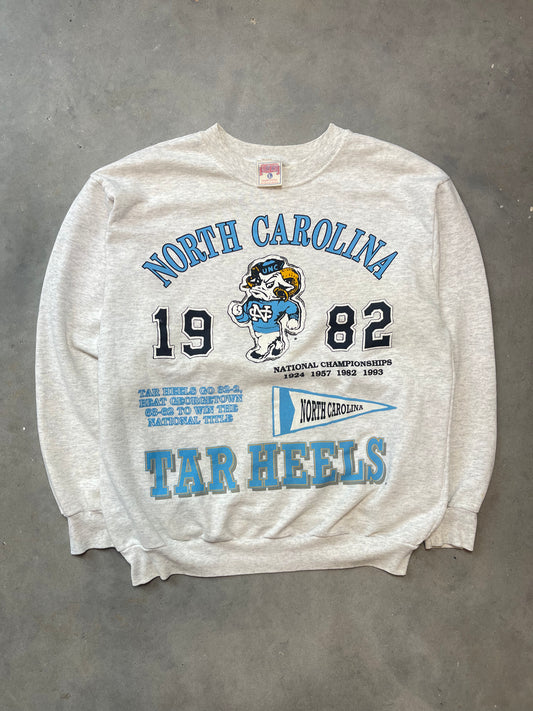 90’s UNC Tarheels 1982 National Champions Blue Heaven Vintage College Basketball Crewneck (Large)