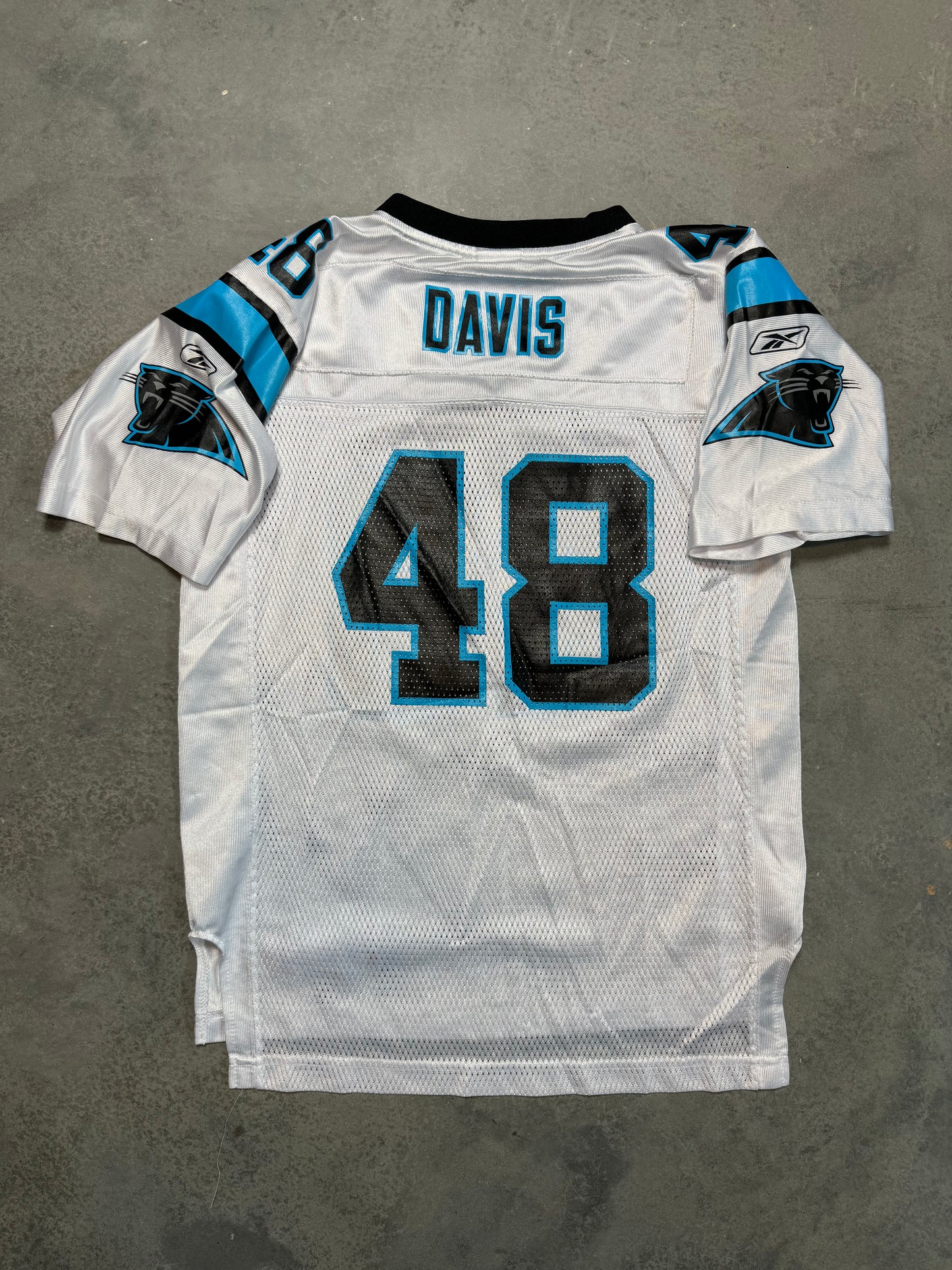 00’s Carolina Panthers Stephen Davis Vintage Reebok White NFL Jersey (Youth Large)