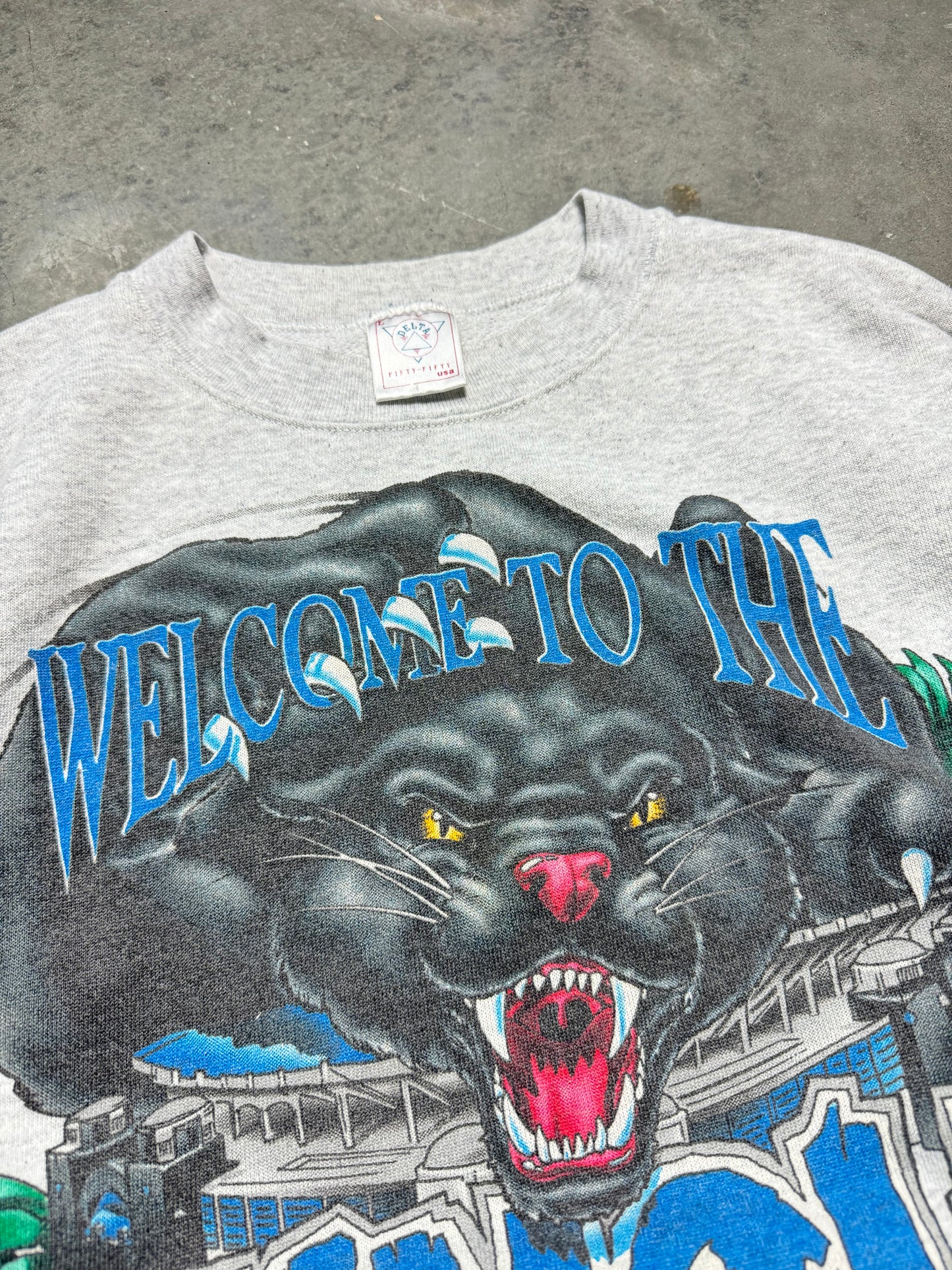 1996 Carolina Panthers “Welcome To The Jungle” Western Division Champions Caricature Panther Ericsson Stadium Vintage NFL Playoffs Crewneck (Medium)