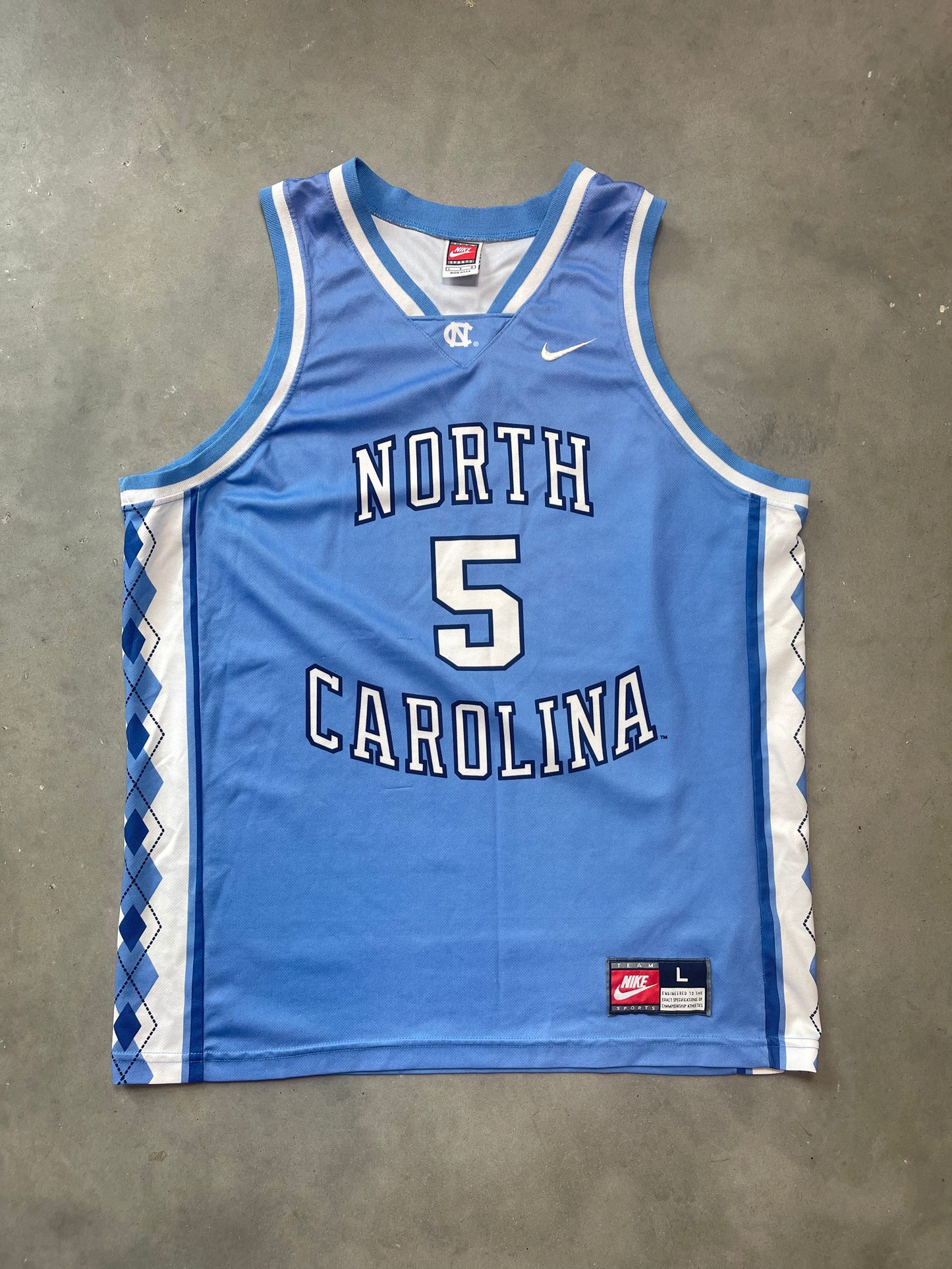 90’s UNC Tarheels Ed Cota Vintage Nike Team Sports Basketball Jersey (Large)