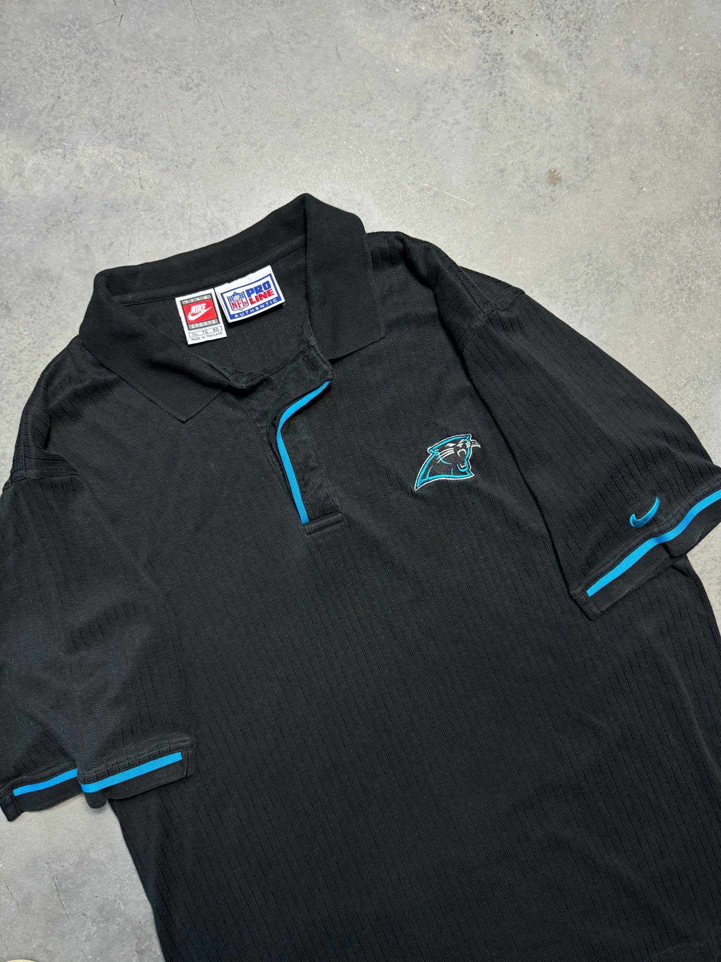 90’s Carolina Panthers Vintage Black Nike Team Sports NFL Collared Polo Shirt (XL)