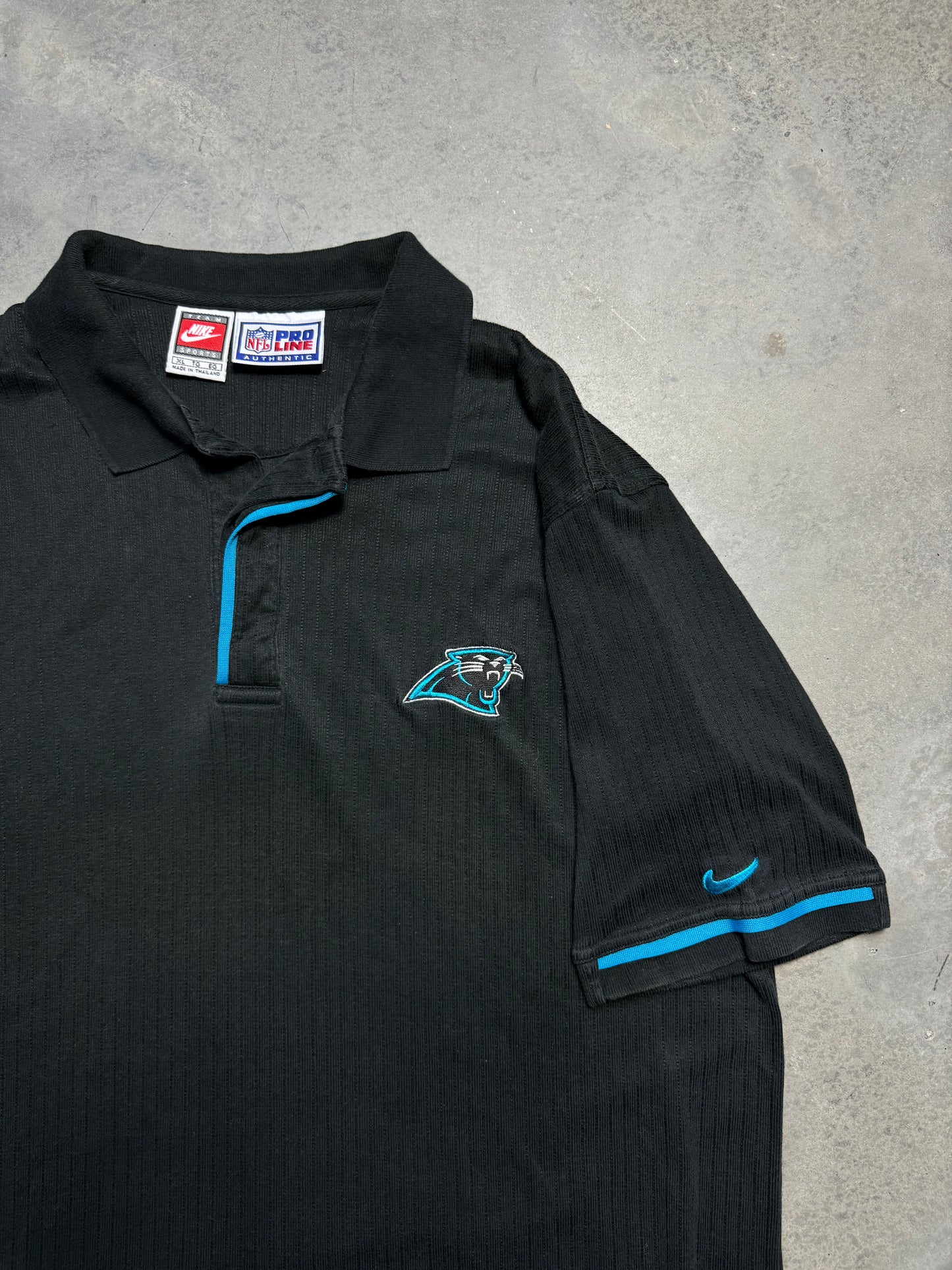 90’s Carolina Panthers Vintage Black Nike Team Sports NFL Collared Polo Shirt (XL)