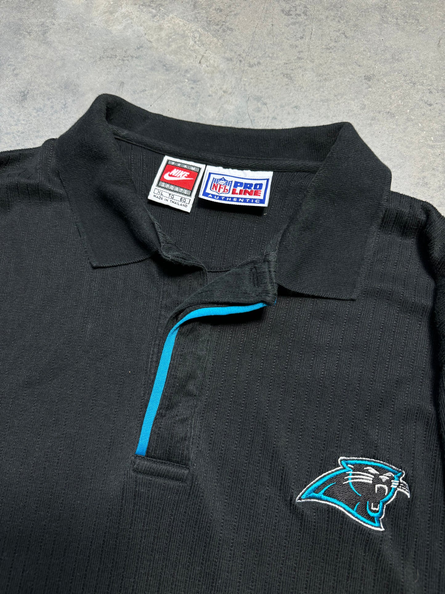90’s Carolina Panthers Vintage Black Nike Team Sports NFL Collared Polo Shirt (XL)