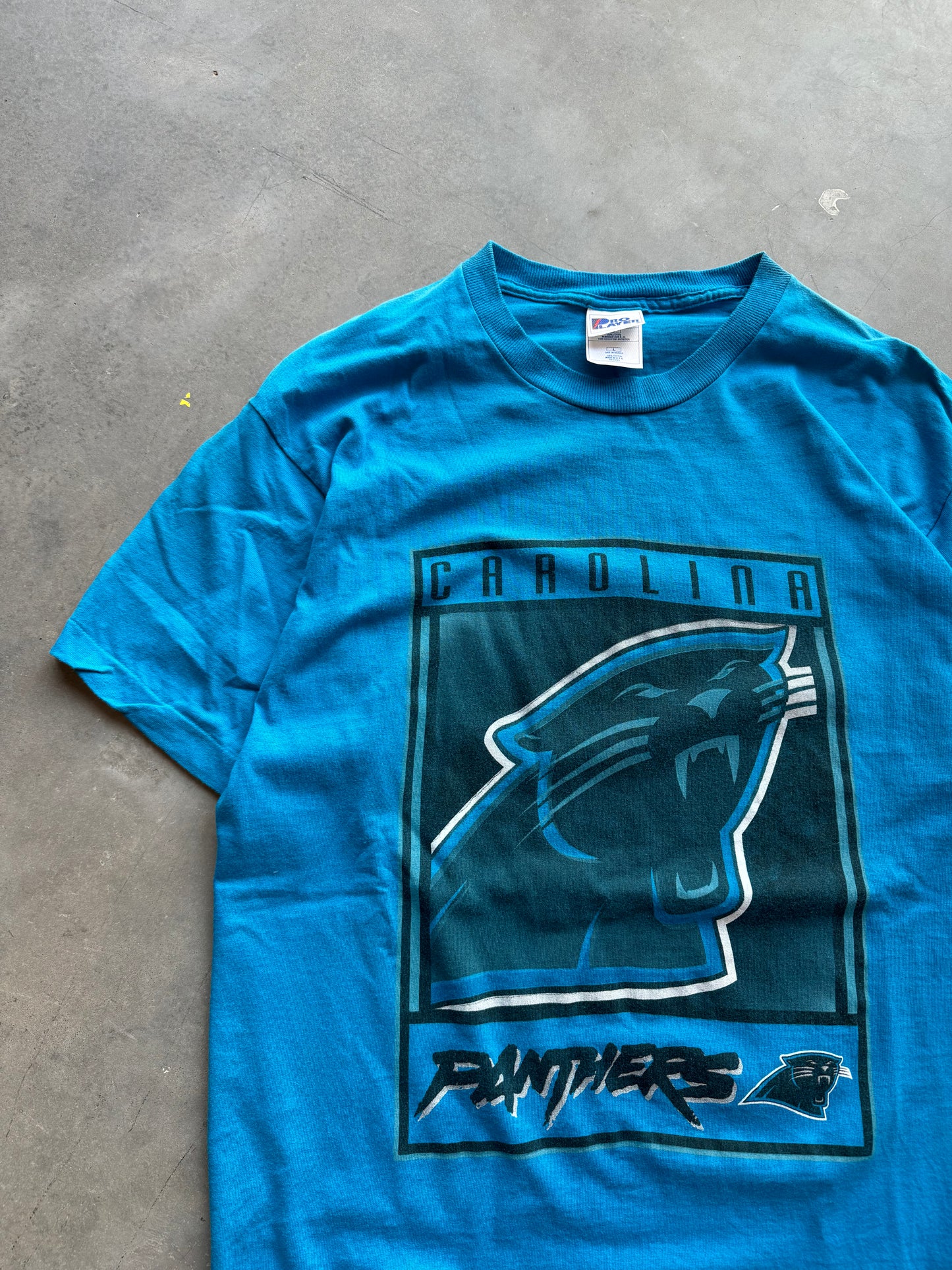 90’s Carolina Panthers Vintage Pro Player Big Cat Head Blue Vintage NFL Tee (Large)