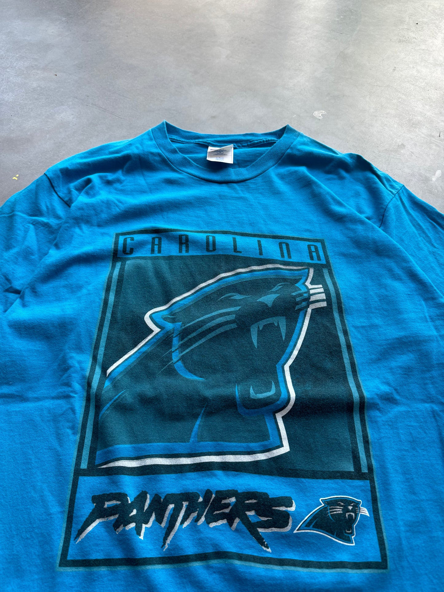 90’s Carolina Panthers Vintage Pro Player Big Cat Head Blue Vintage NFL Tee (Large)