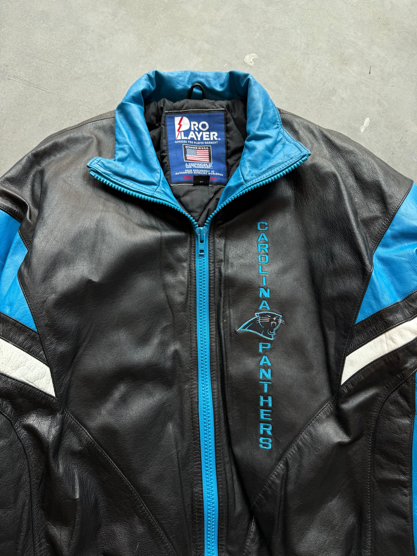 90’s Carolina Panthers Pro Player Vintage NFL Heavyweight Leather Jacket (XXL)