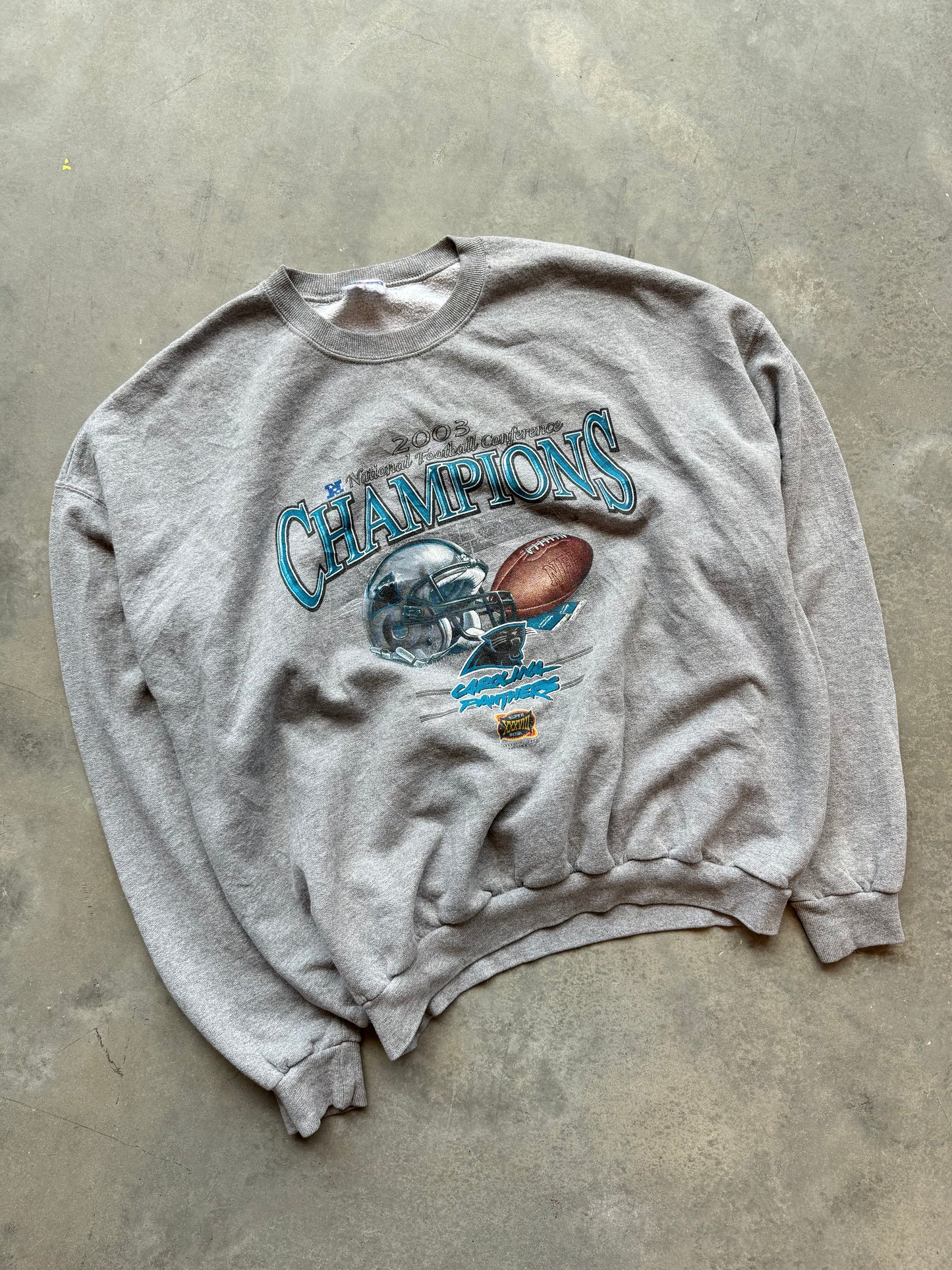 2003 Carolina Panthers NFC Champions Super Bowl XXXVIII Vintage NFL Helmet Crewneck (XL)