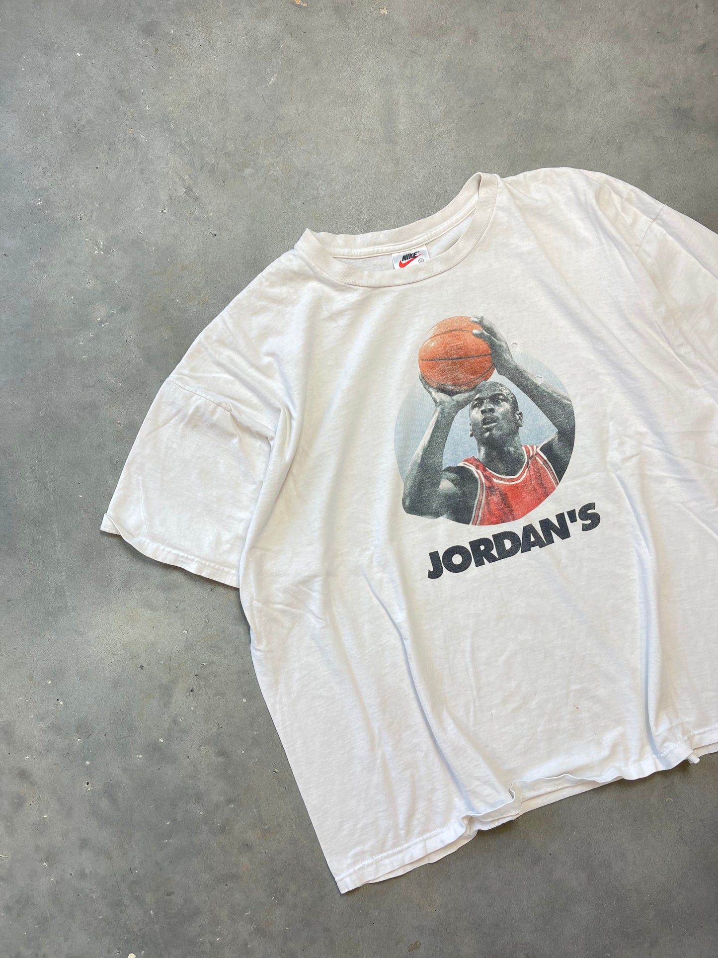 1995 Nike “Jordan’s Back” Vintage Michael Jordan Out of Retirement NBA Tee (XXL)